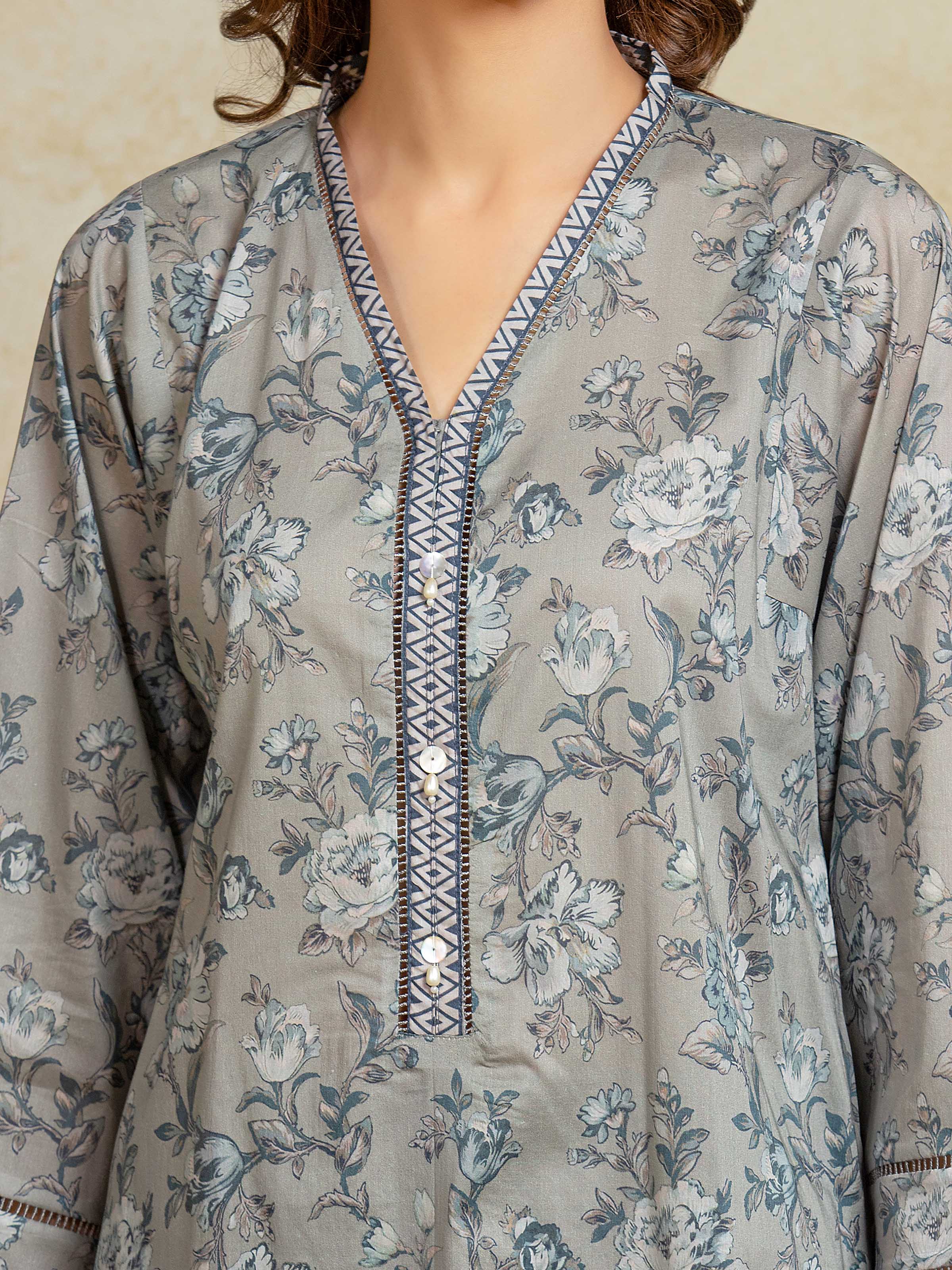 Unstitched Printed Khaddar Suit - EWU5A3-35948-3P - Image 3