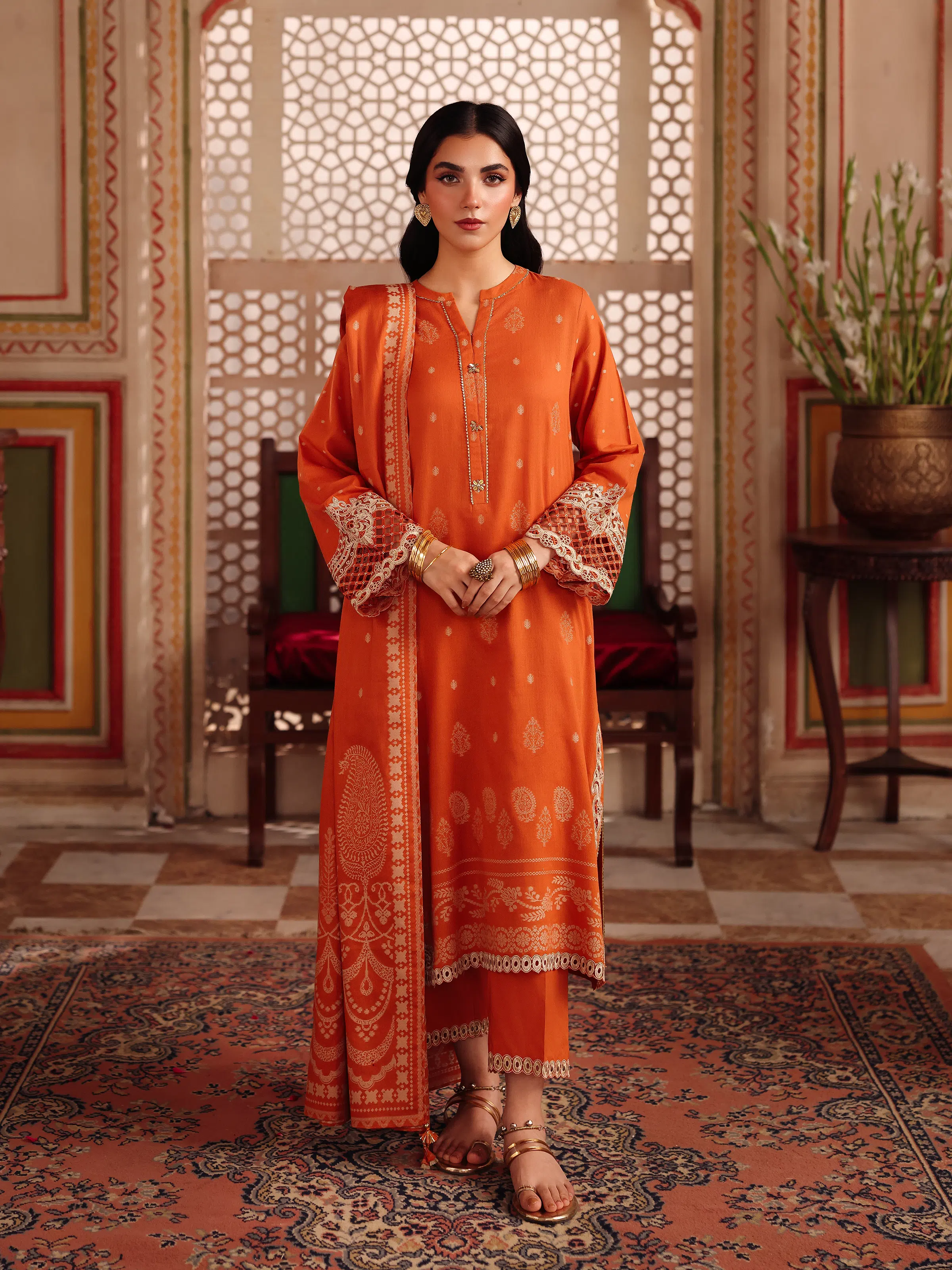 Pret Embroidered Lawn Jacquard Suit - EWTKE5-81088-3P