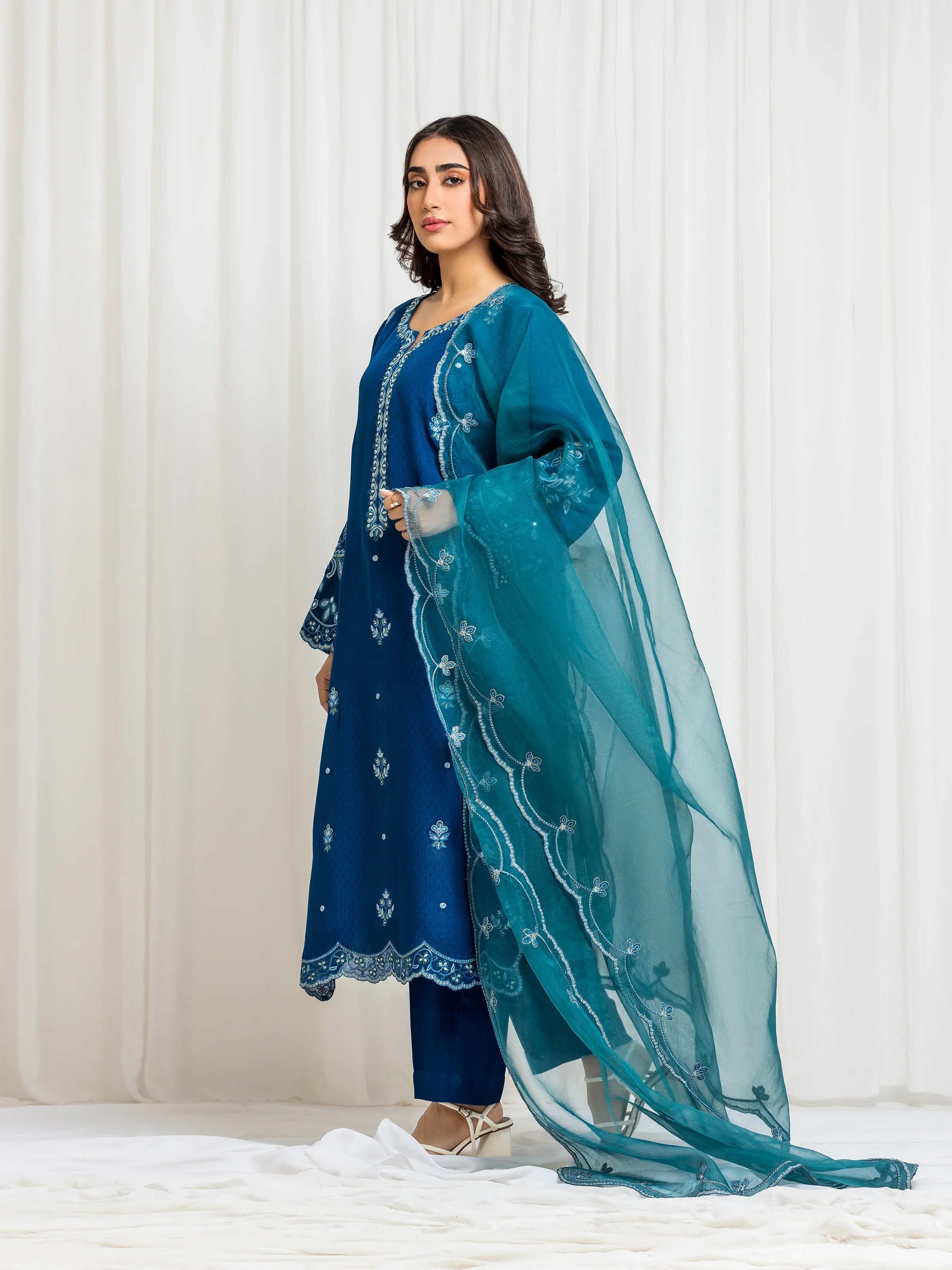 Pret Embroidered Dobby Filament Viscose Suit - EWTKED6-84084-3P - Image 4