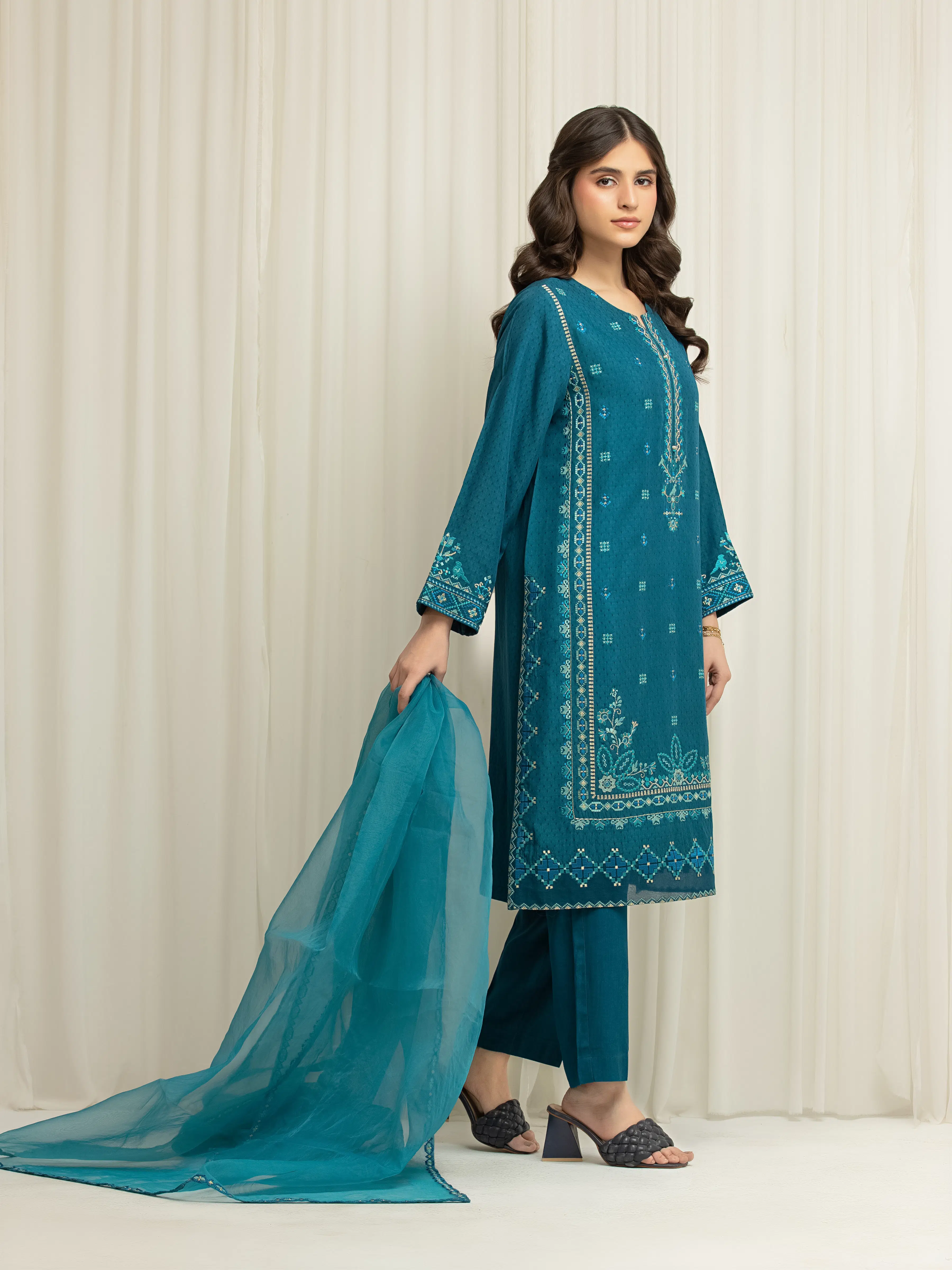Pret Embroidered Dobby Filament Viscose Suit - EWTKED6-84117-3P - Image 5