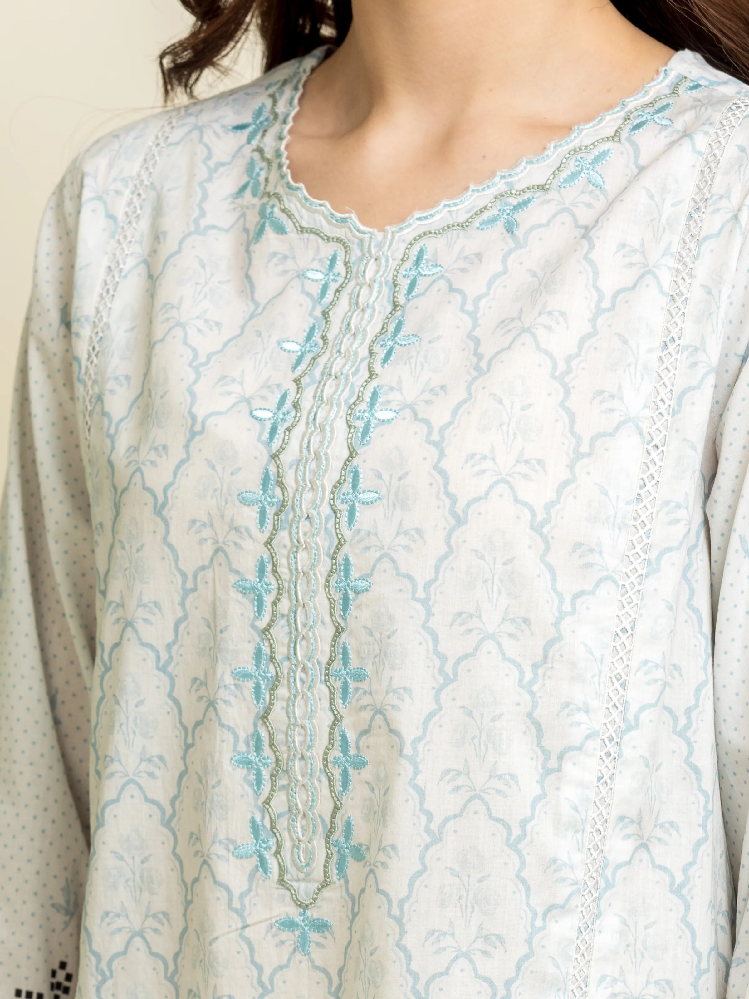 Unstitched Embroidered Lawn Shirt - EWU5V1-31322S - Image 6