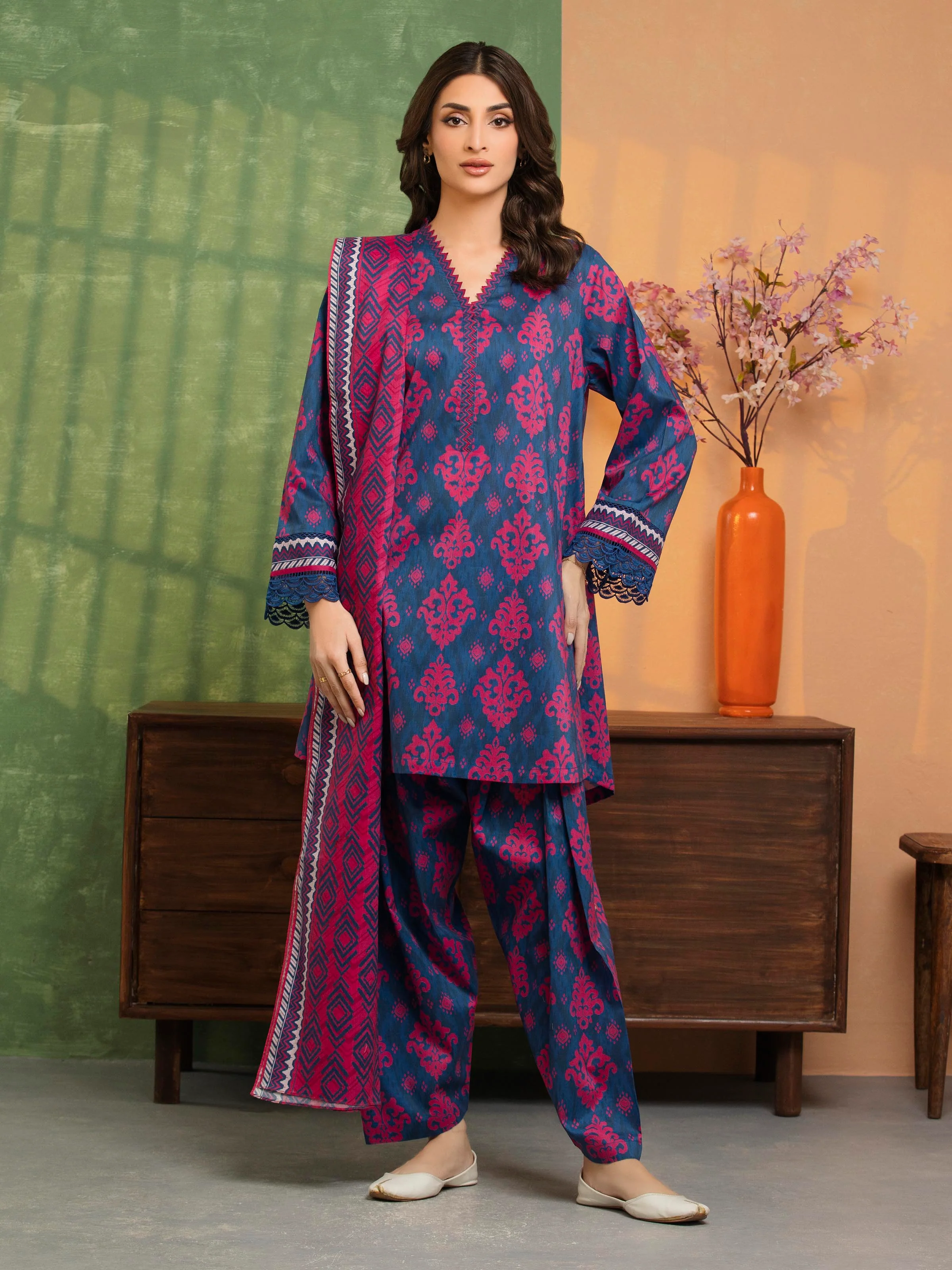 Unstitched Printed Khaddar Suit - EWU5A3-36115-3P