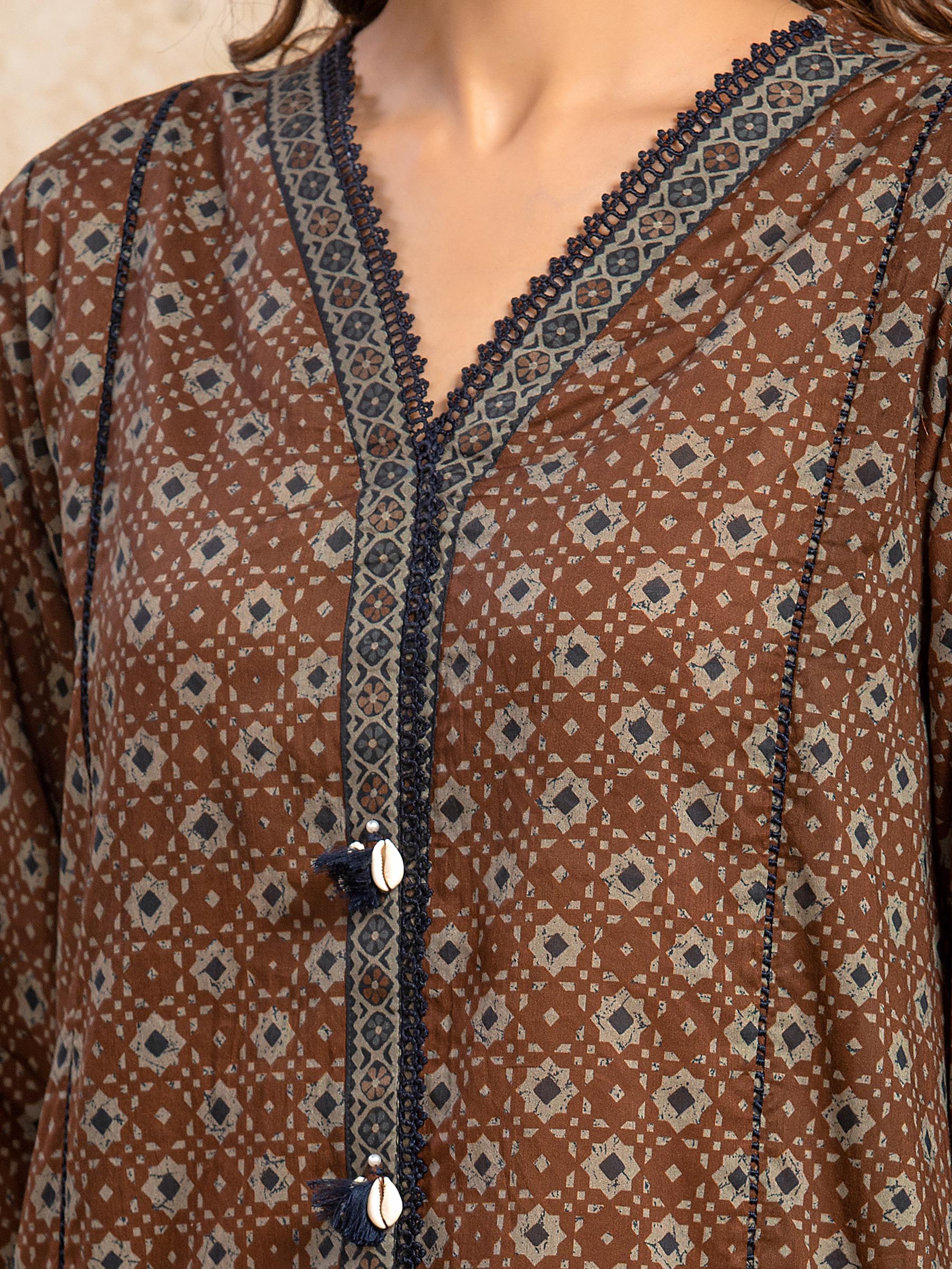 Unstitched Printed Khaddar Suit - EWU5A3-35980-3P - Image 4