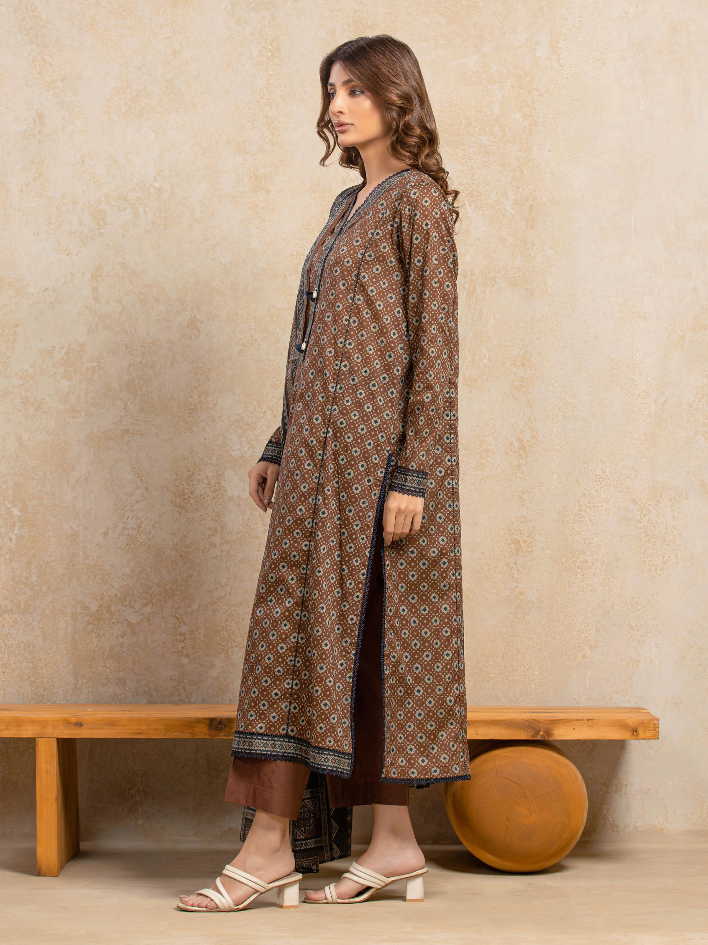 Unstitched Printed Khaddar Suit - EWU5A3-35980-3P - Image 5
