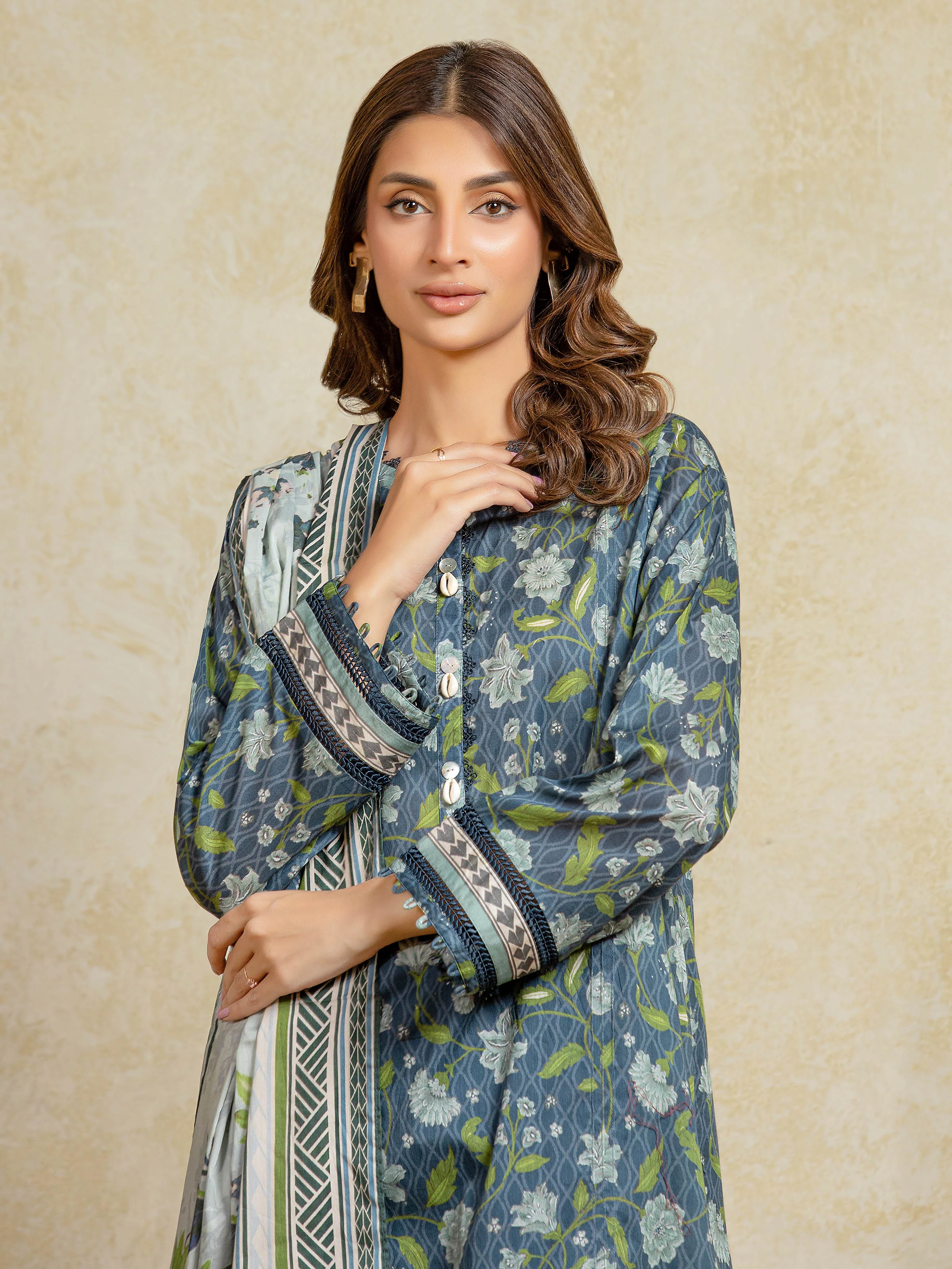 Unstitched Printed Khaddar Suit - EWU5A3-35932-3P - Image 3