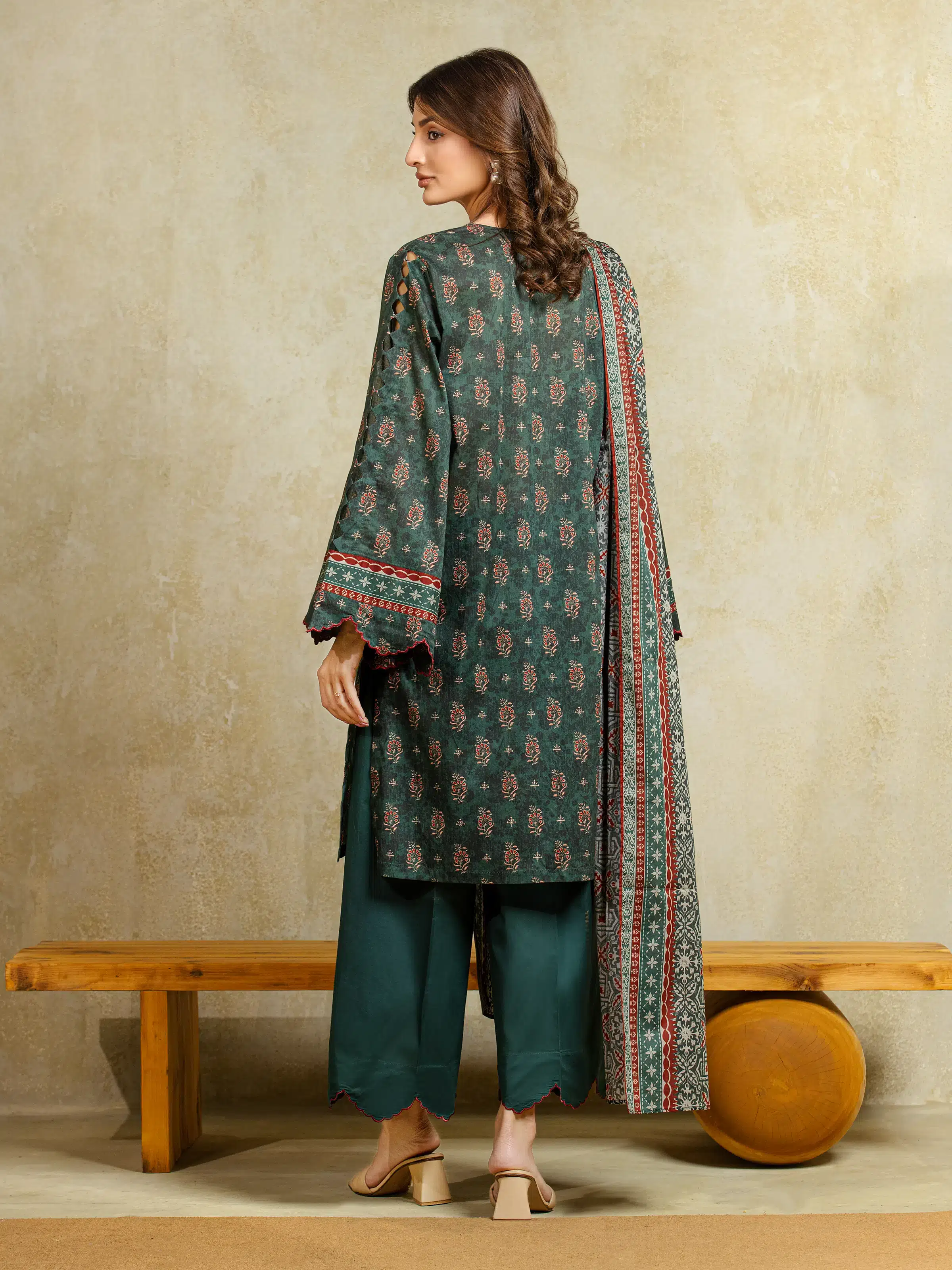 Unstitched Printed Khaddar Suit - EWU5A3-35937-3P - Image 6