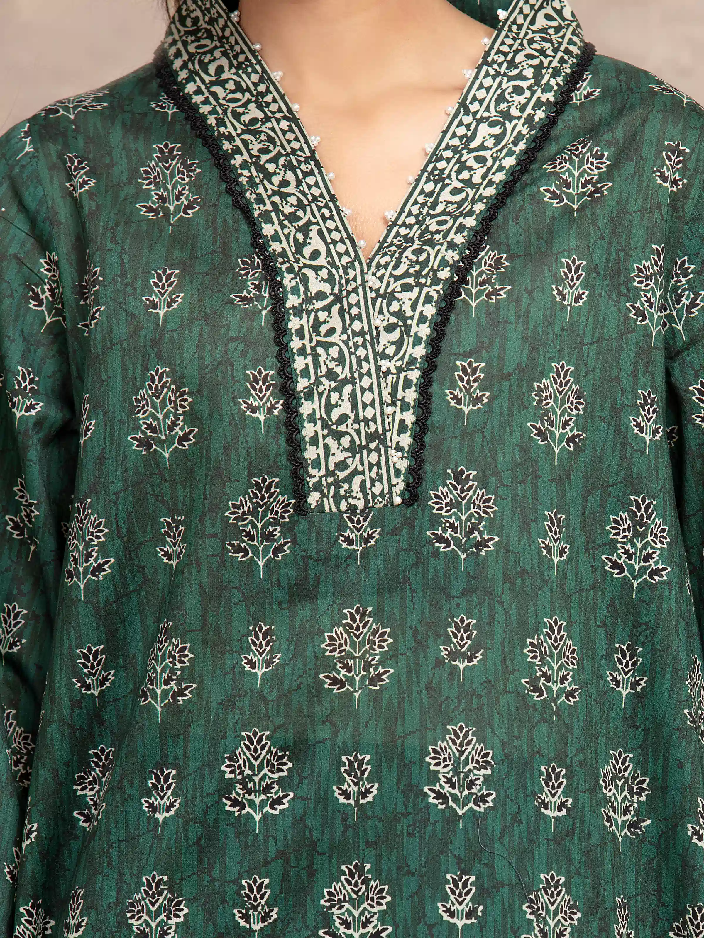 Unstitched Printed Khaddar Suit - EWU5A3-36040-3P - Image 2