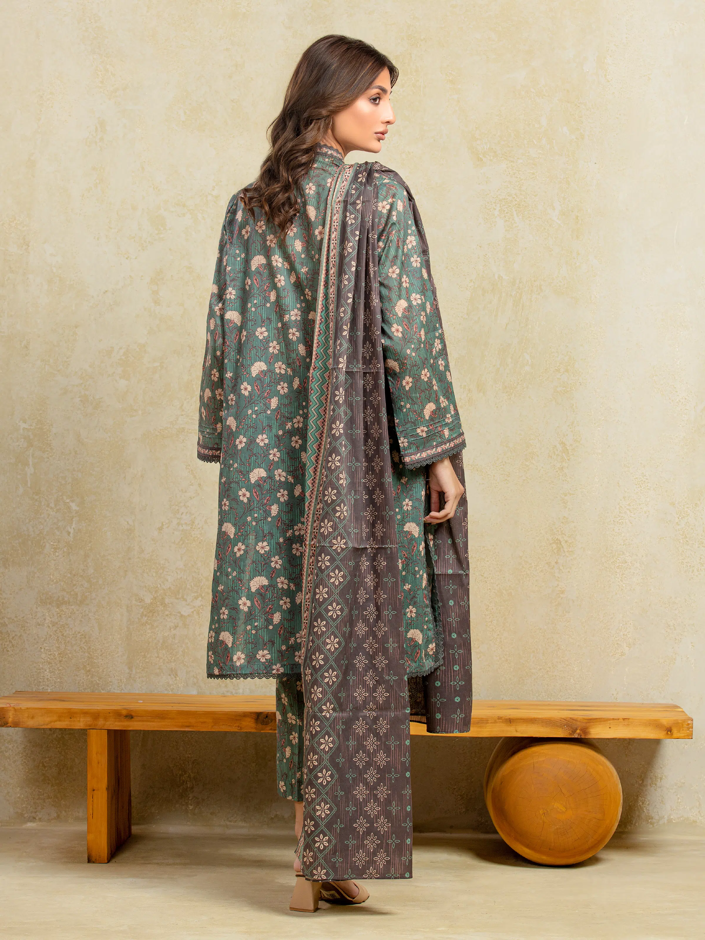 Unstitched Printed Khaddar Suit - EWU5A3-36104-3P - Image 6