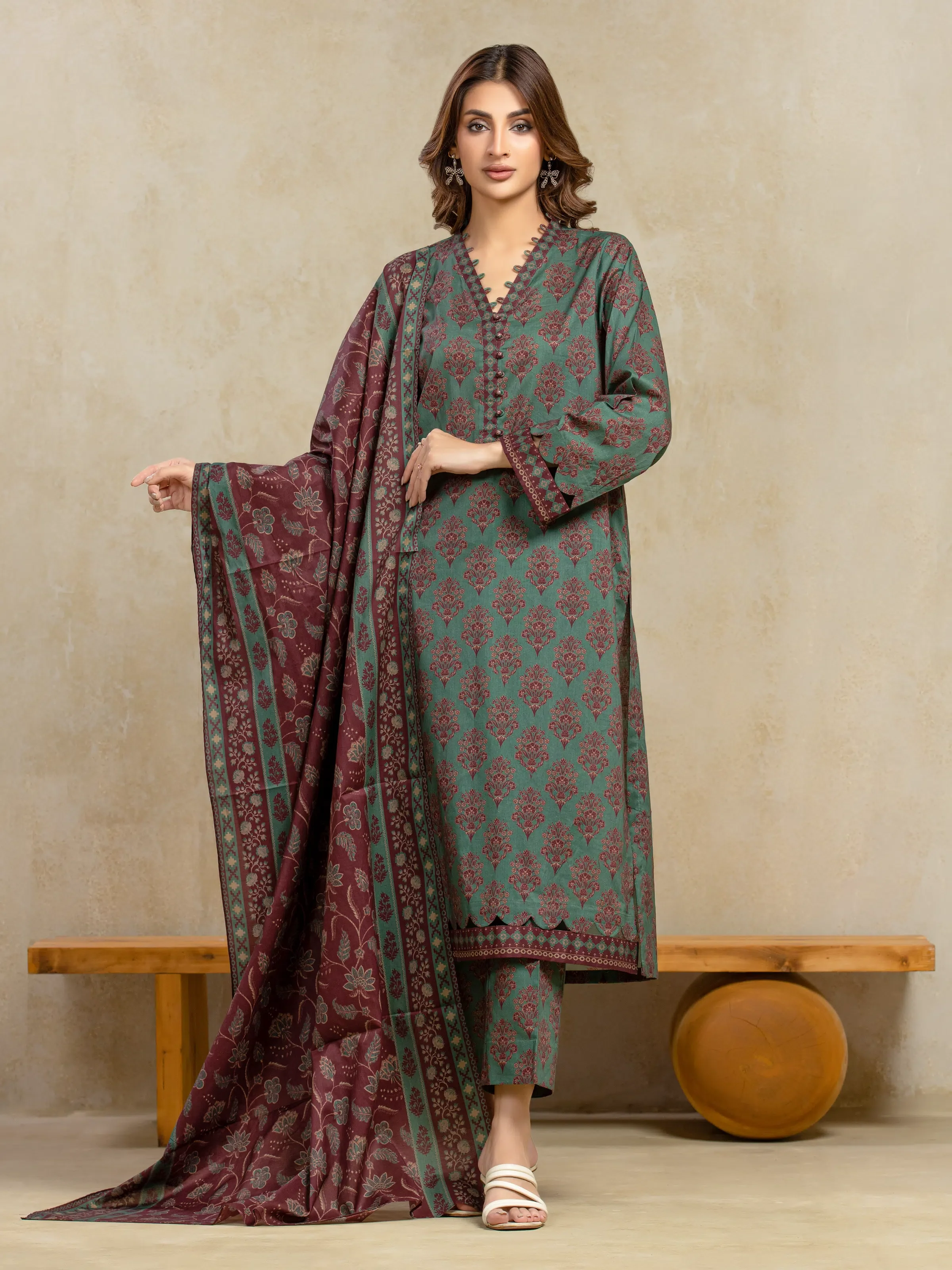 Unstitched Printed Khaddar Suit - EWU5A3-36116-3P