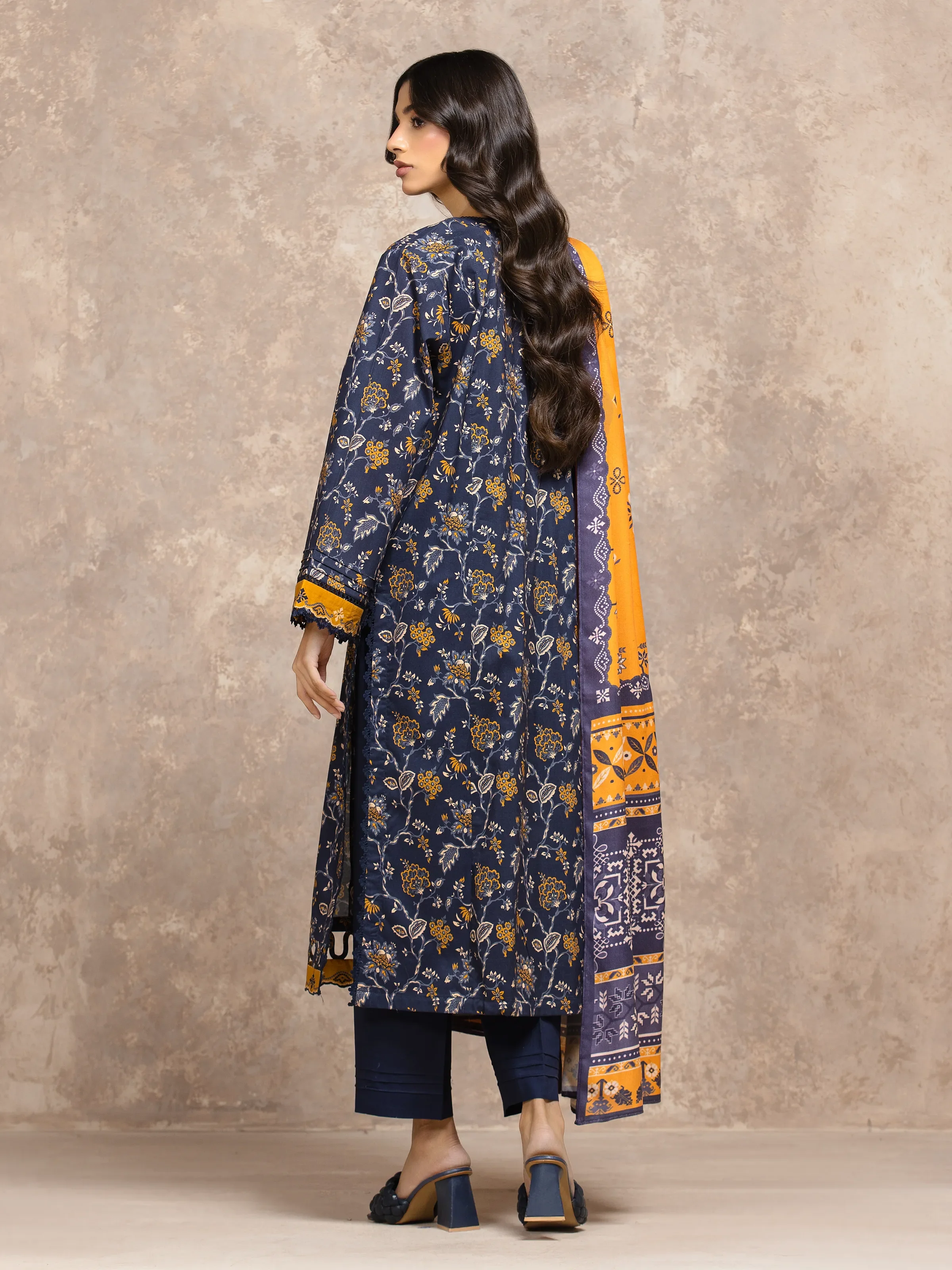 Unstitched Printed Khaddar Suit - EWU5M3-038-3P - Image 6
