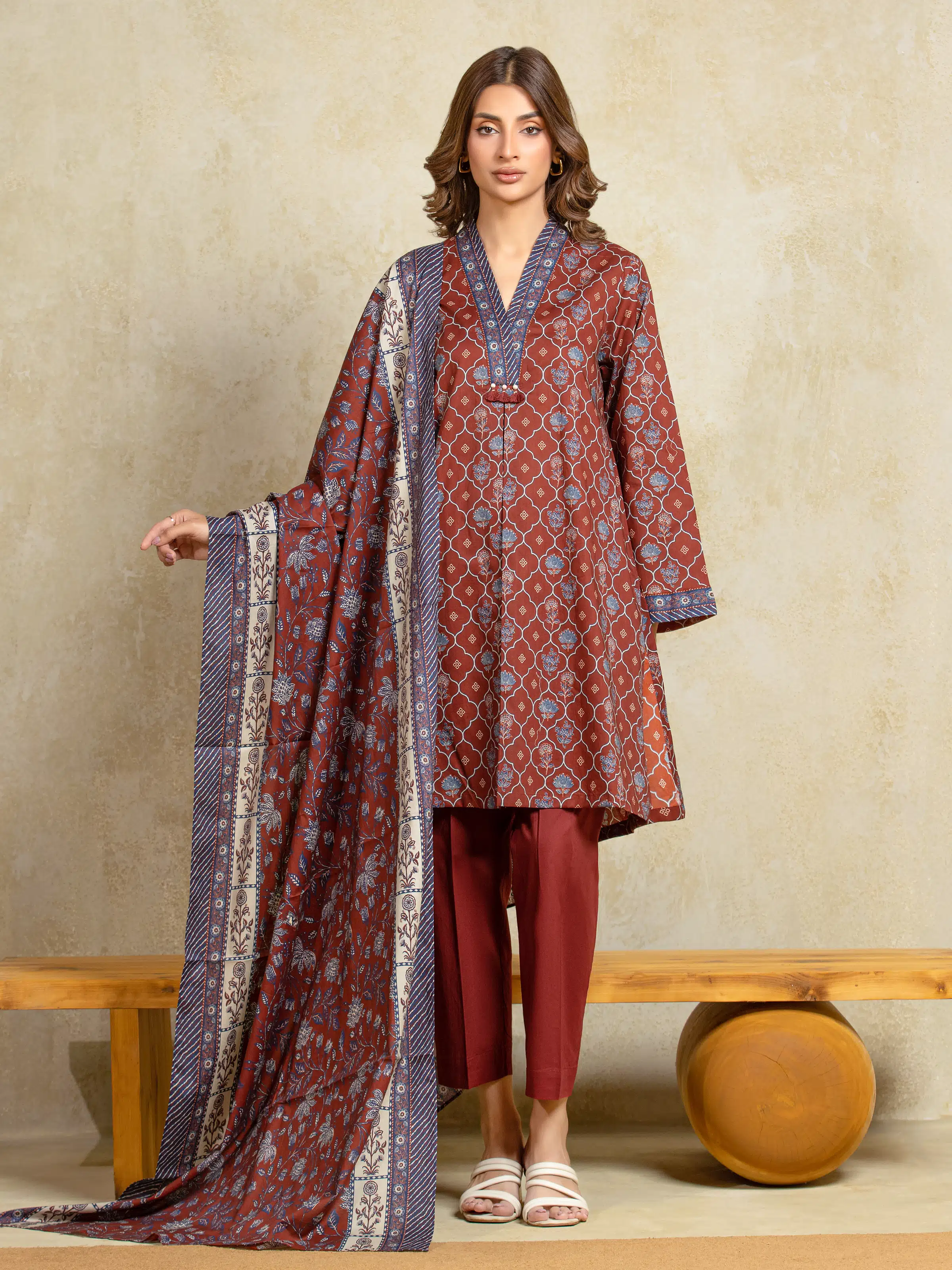 Unstitched Printed Khaddar Suit - EWU5A3-35914-3P