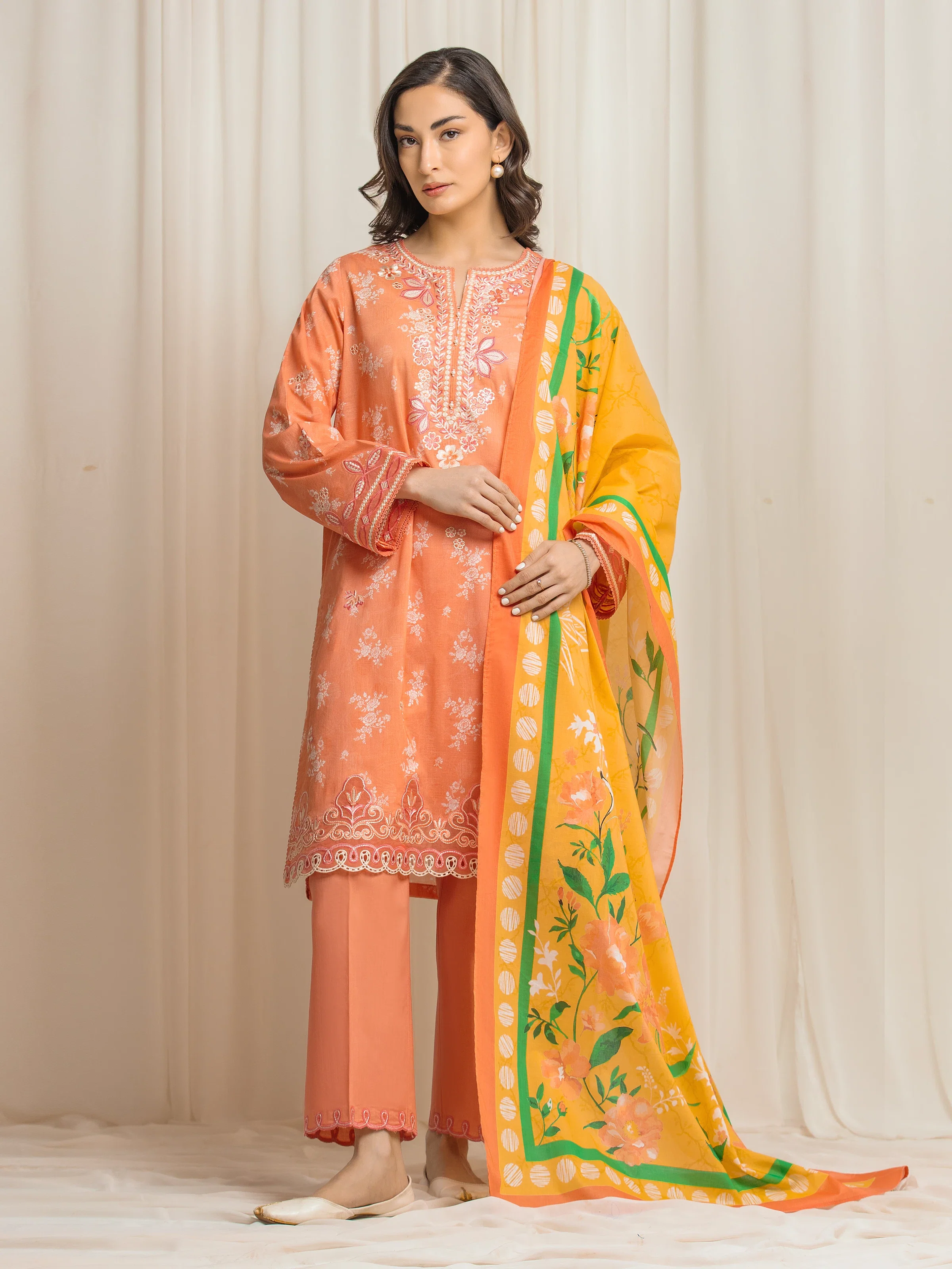 Unstitched Embroidered Lawn Suit - EWU6V1-33017-3P