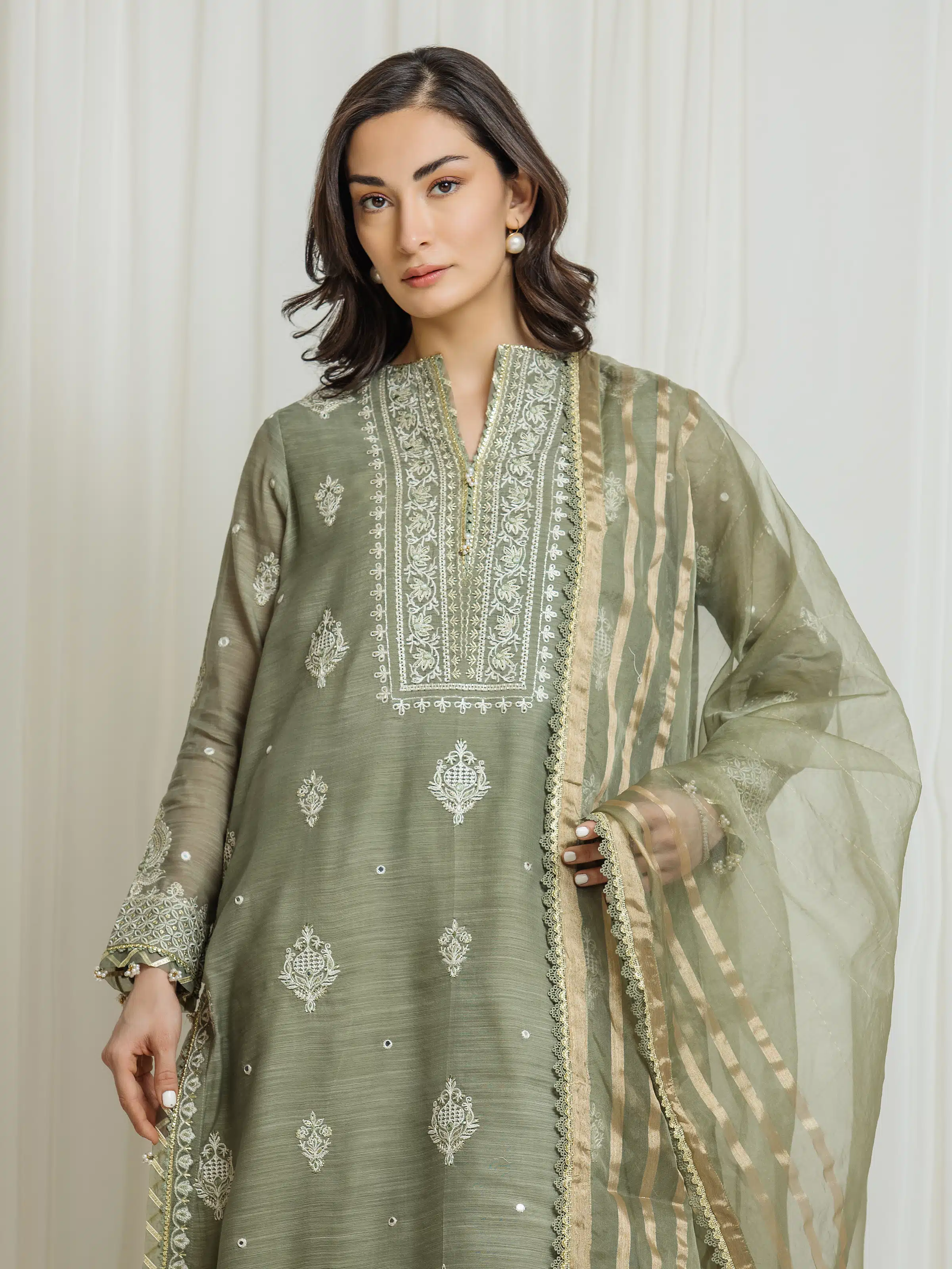 Unstitched Embroidered Munar Suit - EWU6V21-32063-3P - Image 2