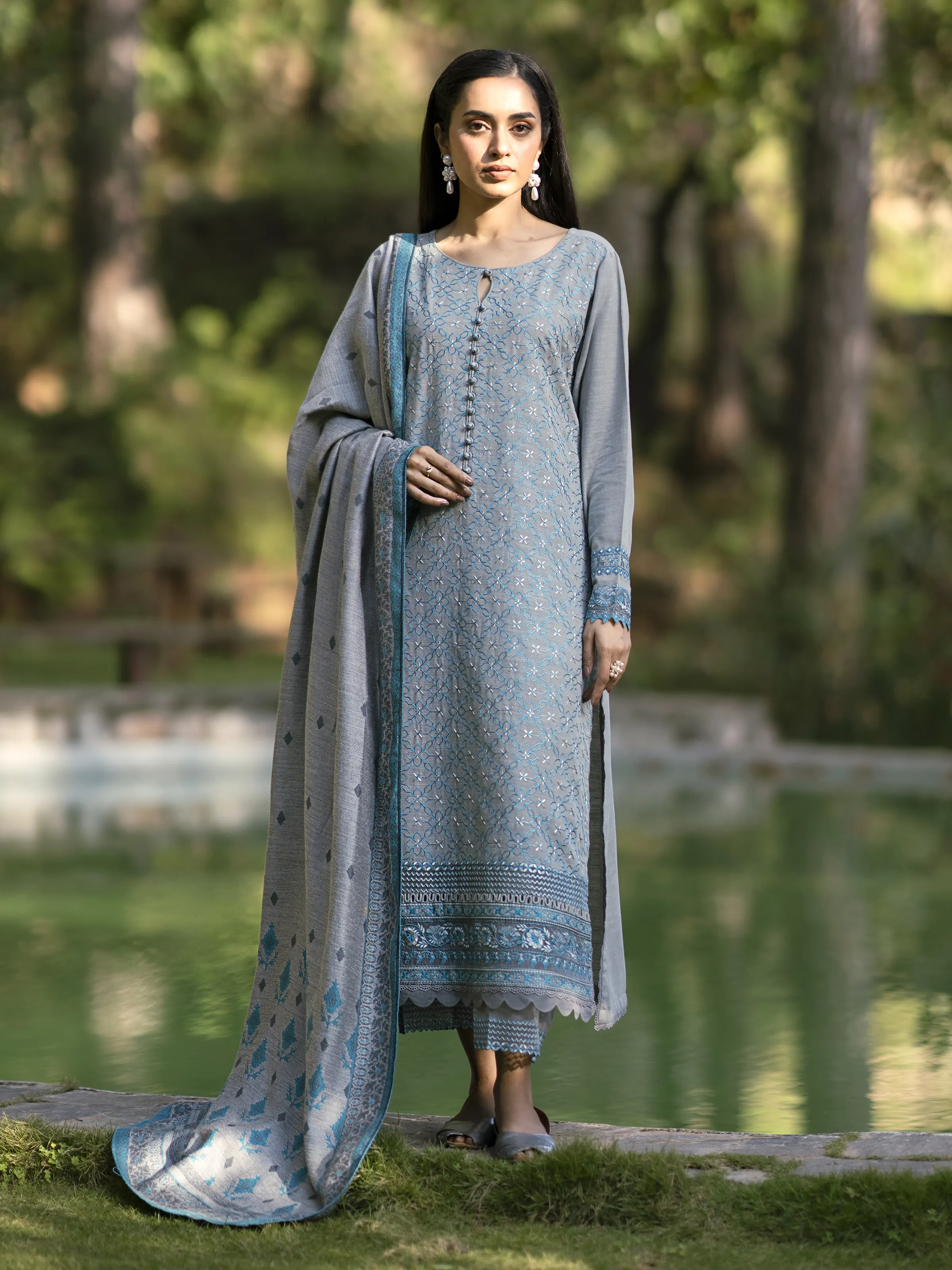 Unstitched Embroidered Marina Twill Suit - EWU24V14-30215-3P
