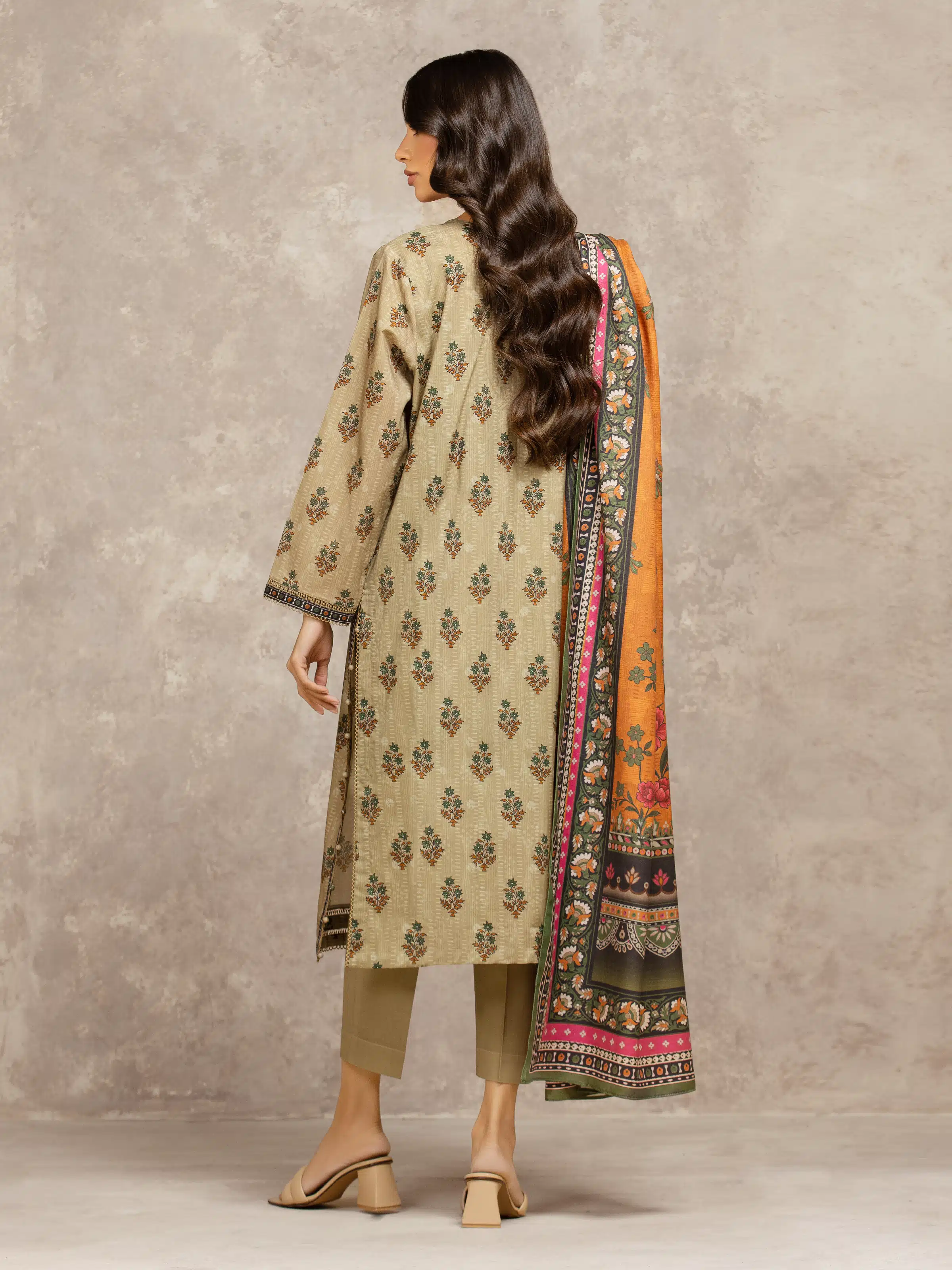 Unstitched Printed Khaddar Suit - EWU5M3-040-3P - Image 5