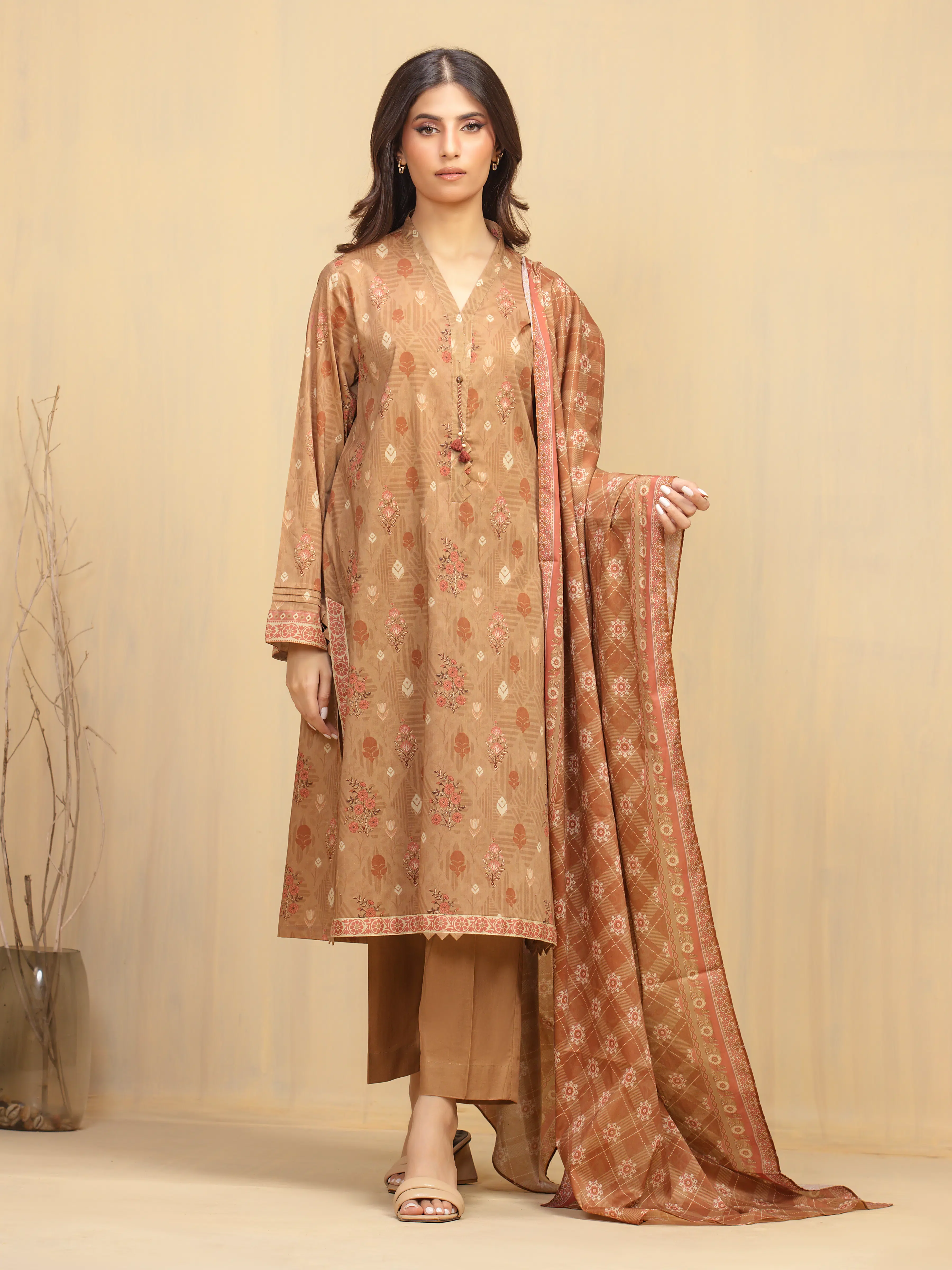 Unstitched Printed Khaddar Suit - EWU5A3-36018-3P