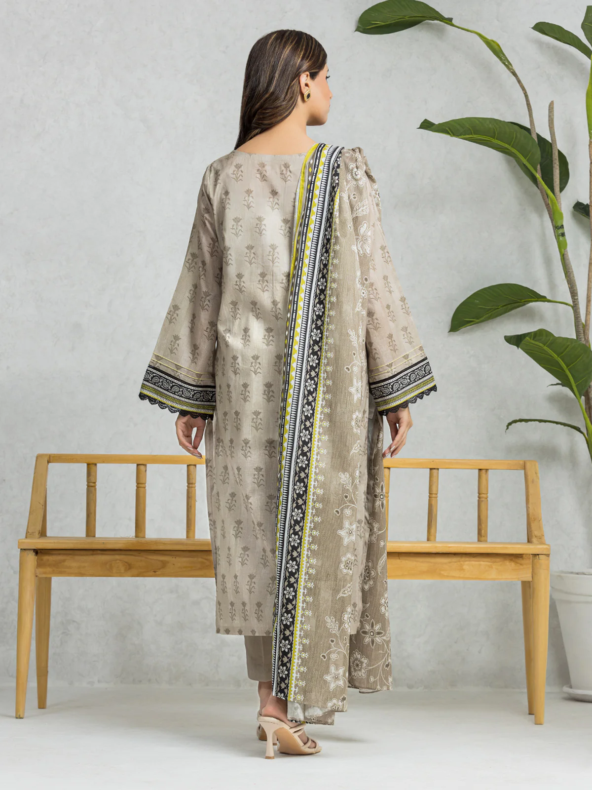Unstitched Printed Lawn Shirt Dupatta - EWU24A1-28343SD - Image 4