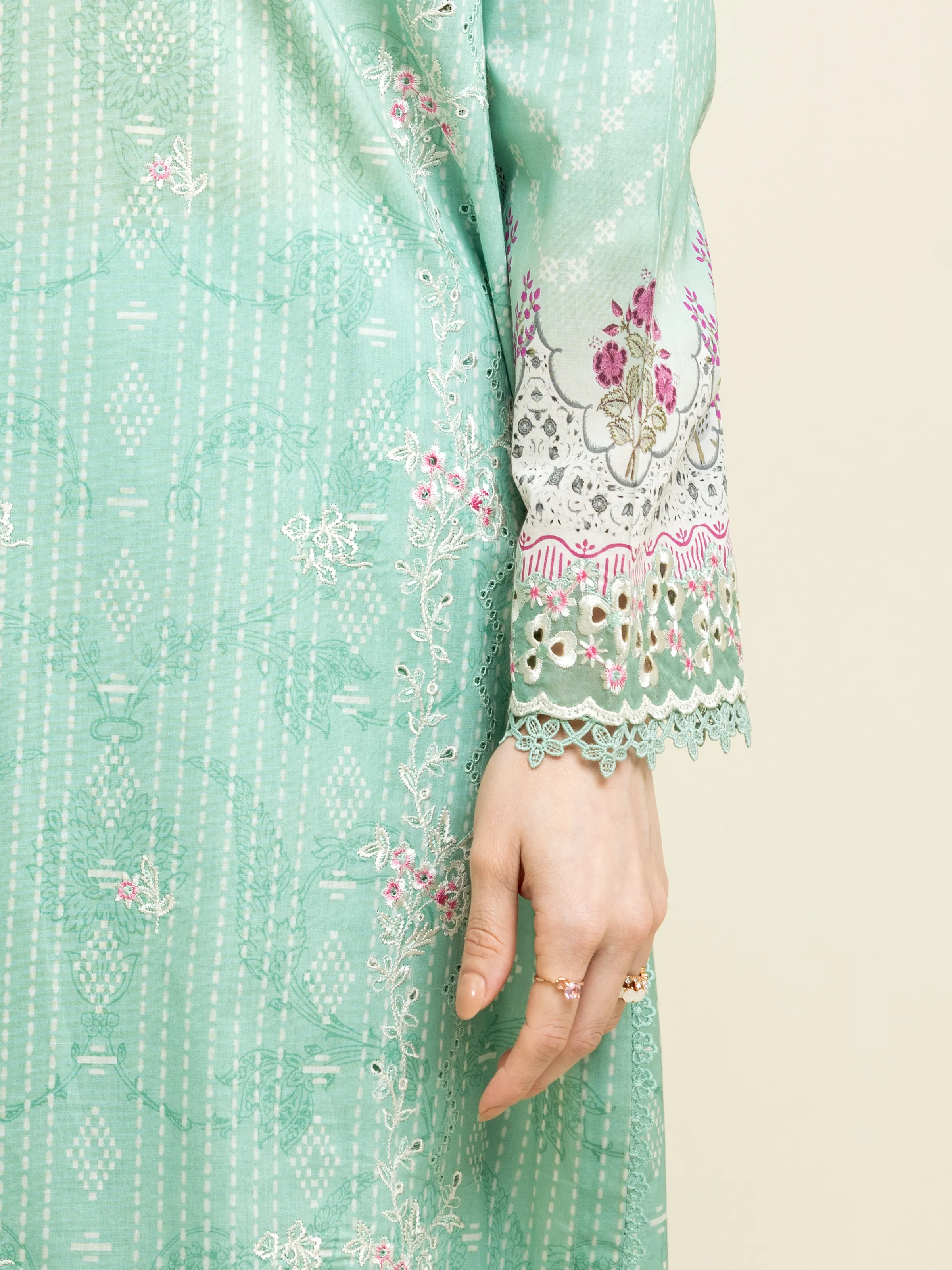 Unstitched Embroidered Lawn Shirt Dupatta - EWU5V1-31069SD - Image 3