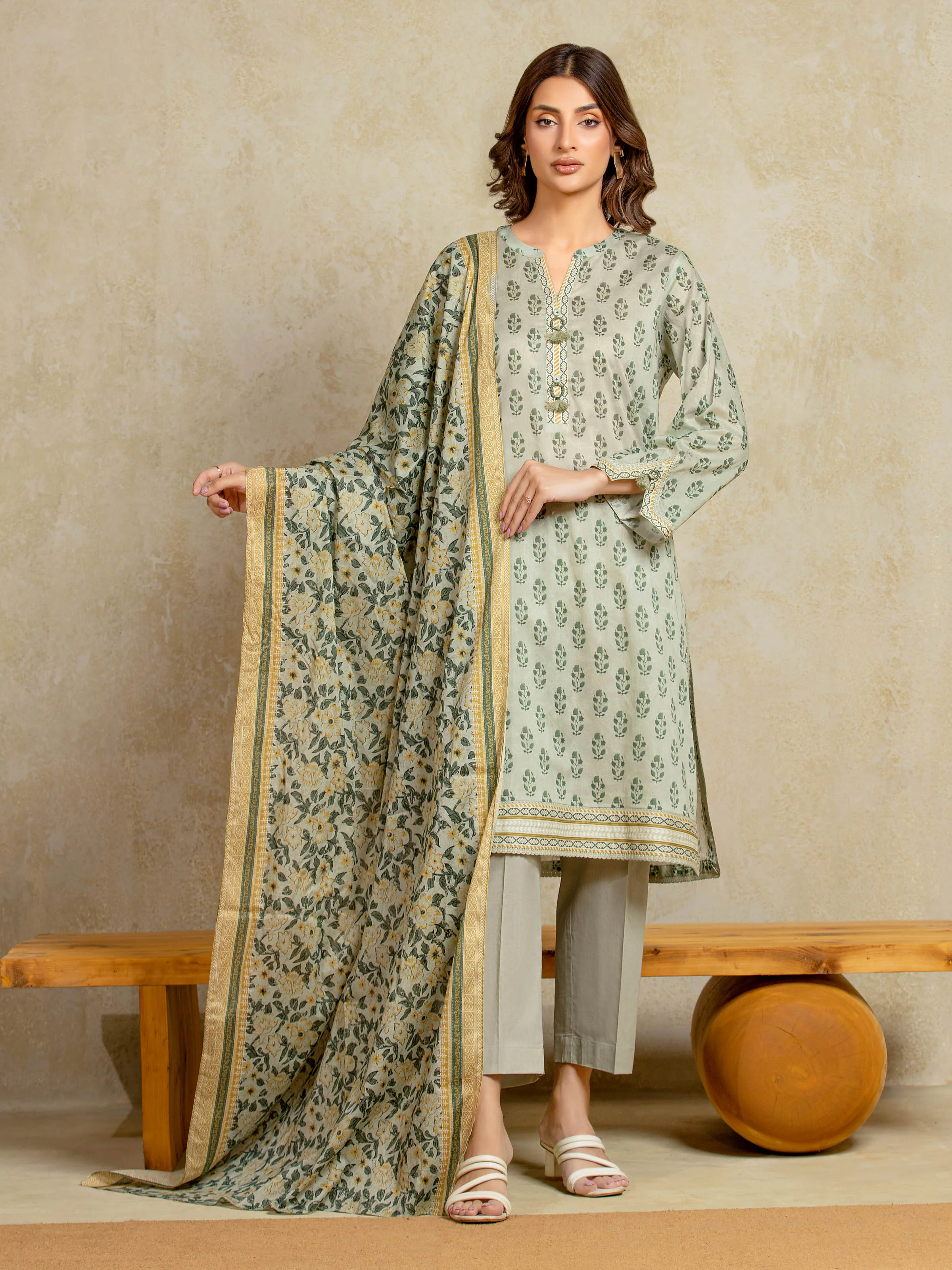 Unstitched Printed Khaddar Suit - EWU5A3-35922-3P