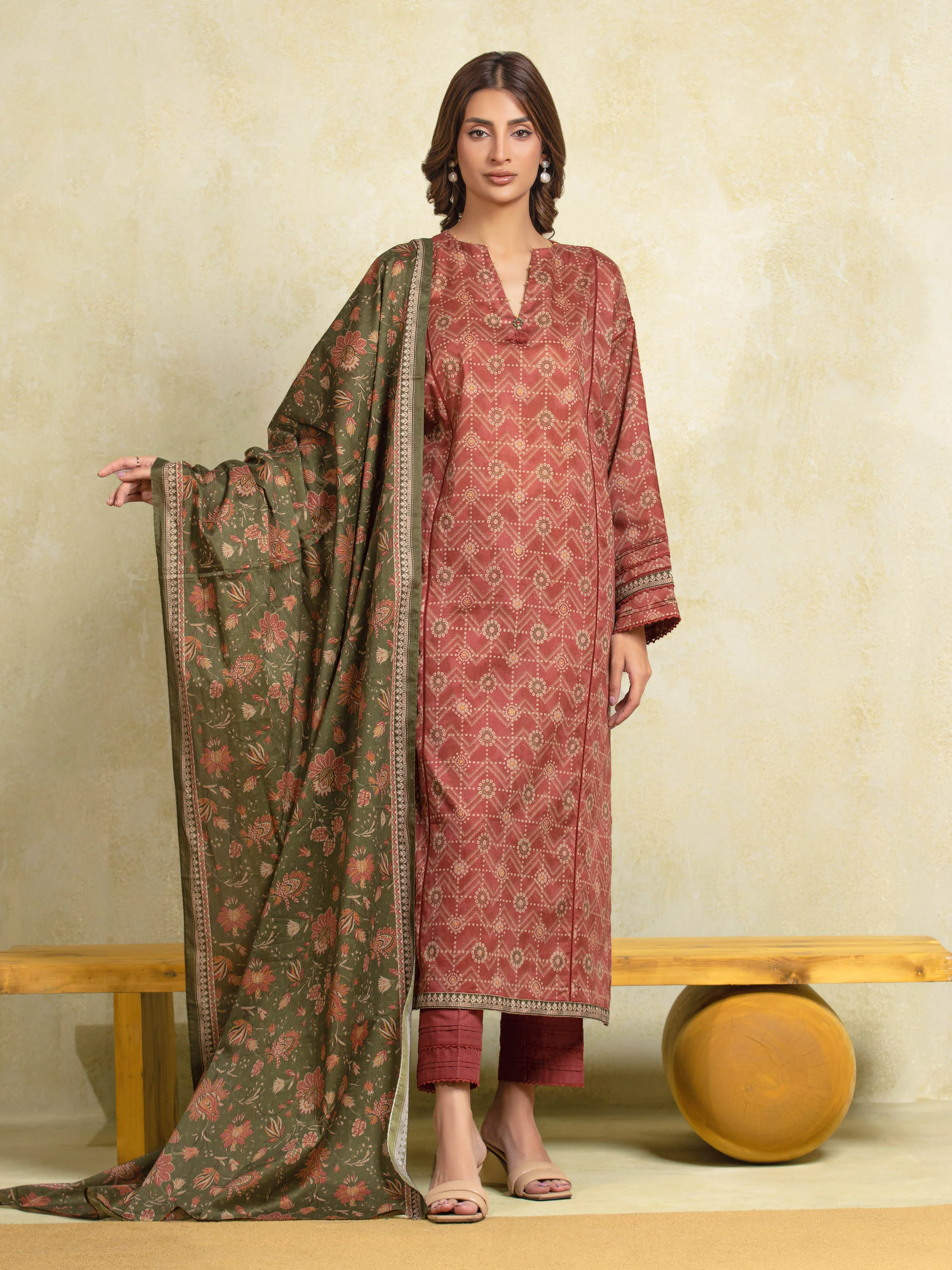 Unstitched Printed Khaddar Suit - EWU5A3-35950-3P