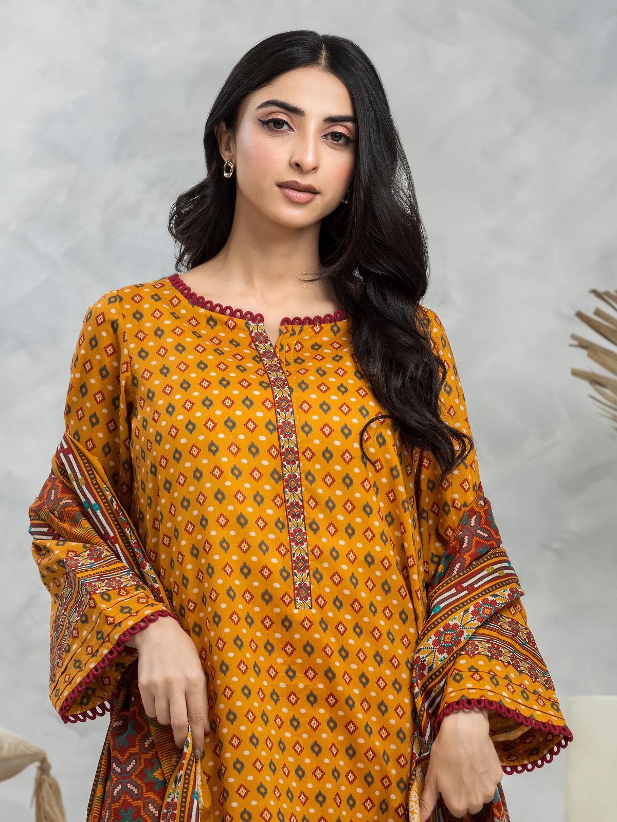 Unstitched Printed Cambric Shirt - EWU24A2-28105S