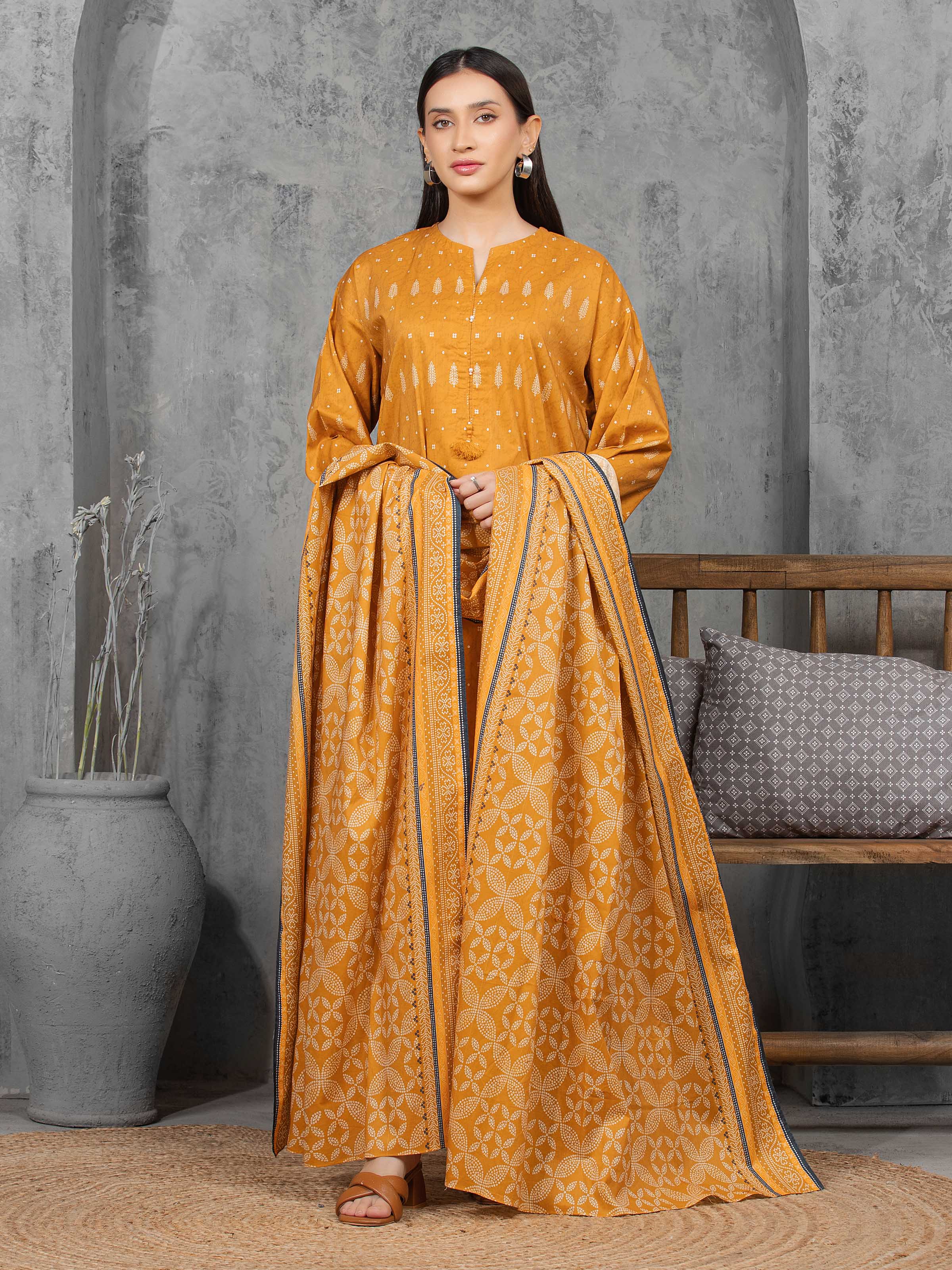 Unstitched Printed Cambric Suit - EWU5A2-35812-3P