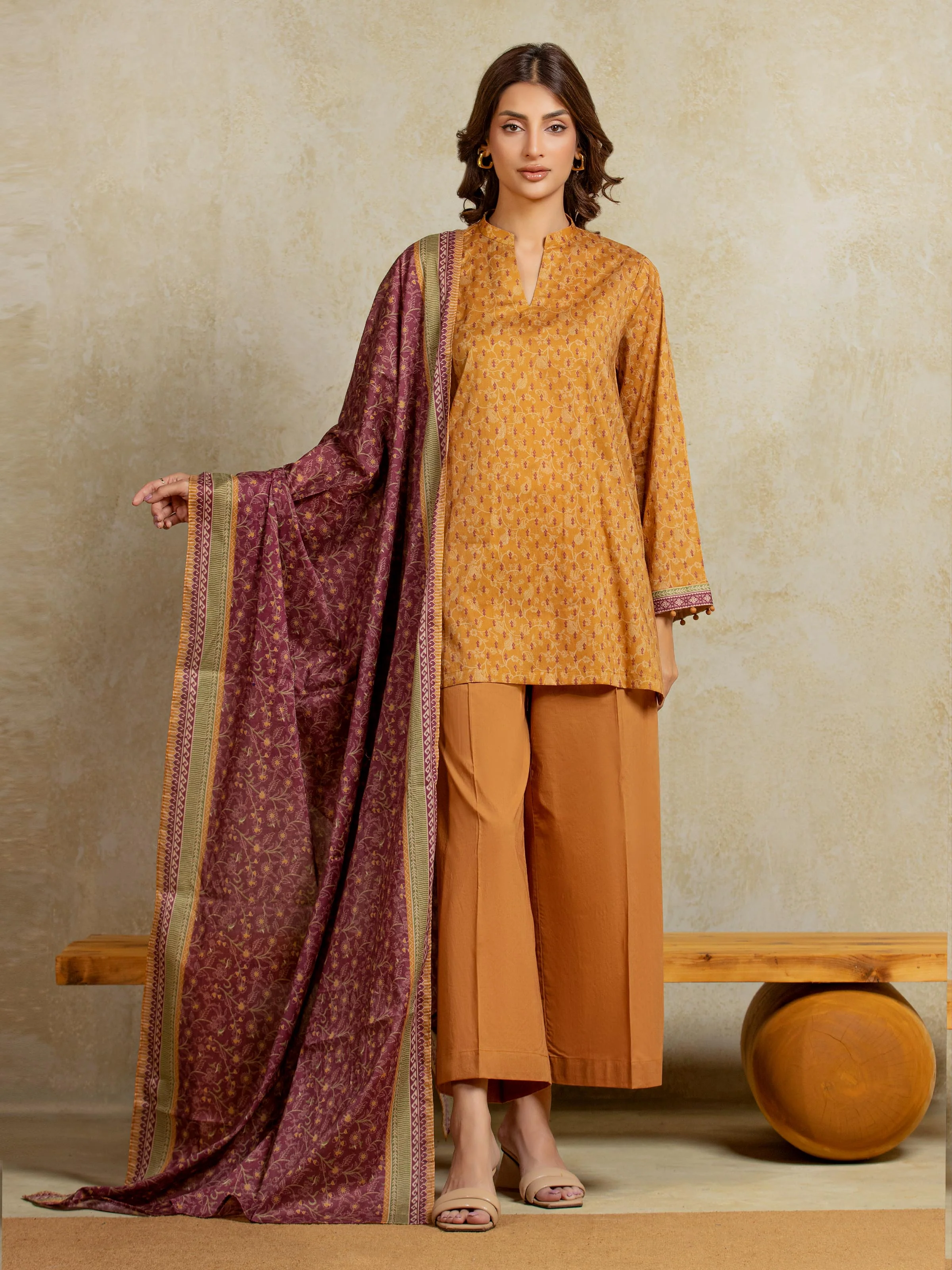 Unstitched Printed Khaddar Suit - EWU5A3-35923-3P