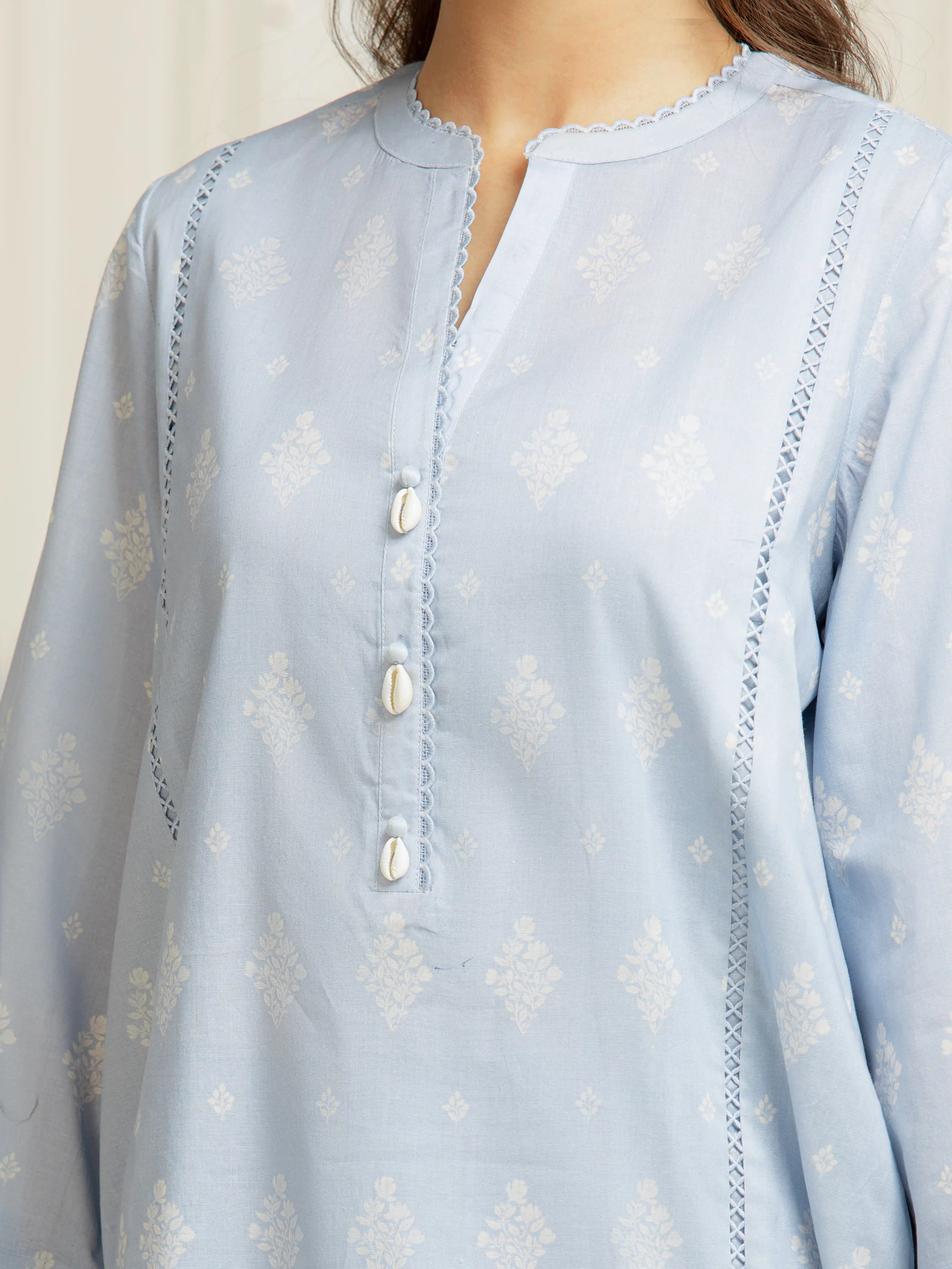 Unstitched Printed Lawn Suit - EWU6A1-36588-3P - Image 2