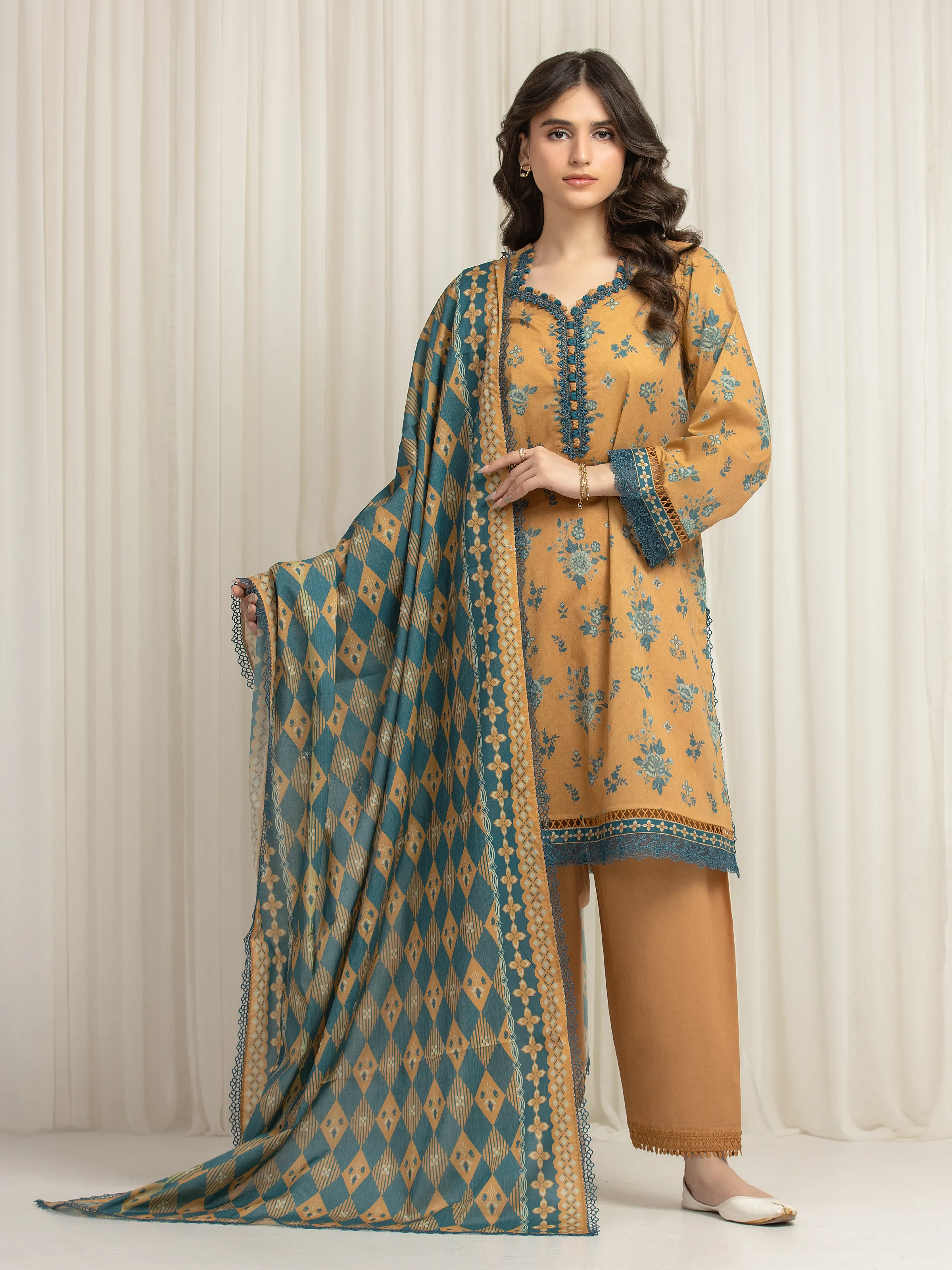 Unstitched Printed Lawn Suit - EWU6A1-36629-3P
