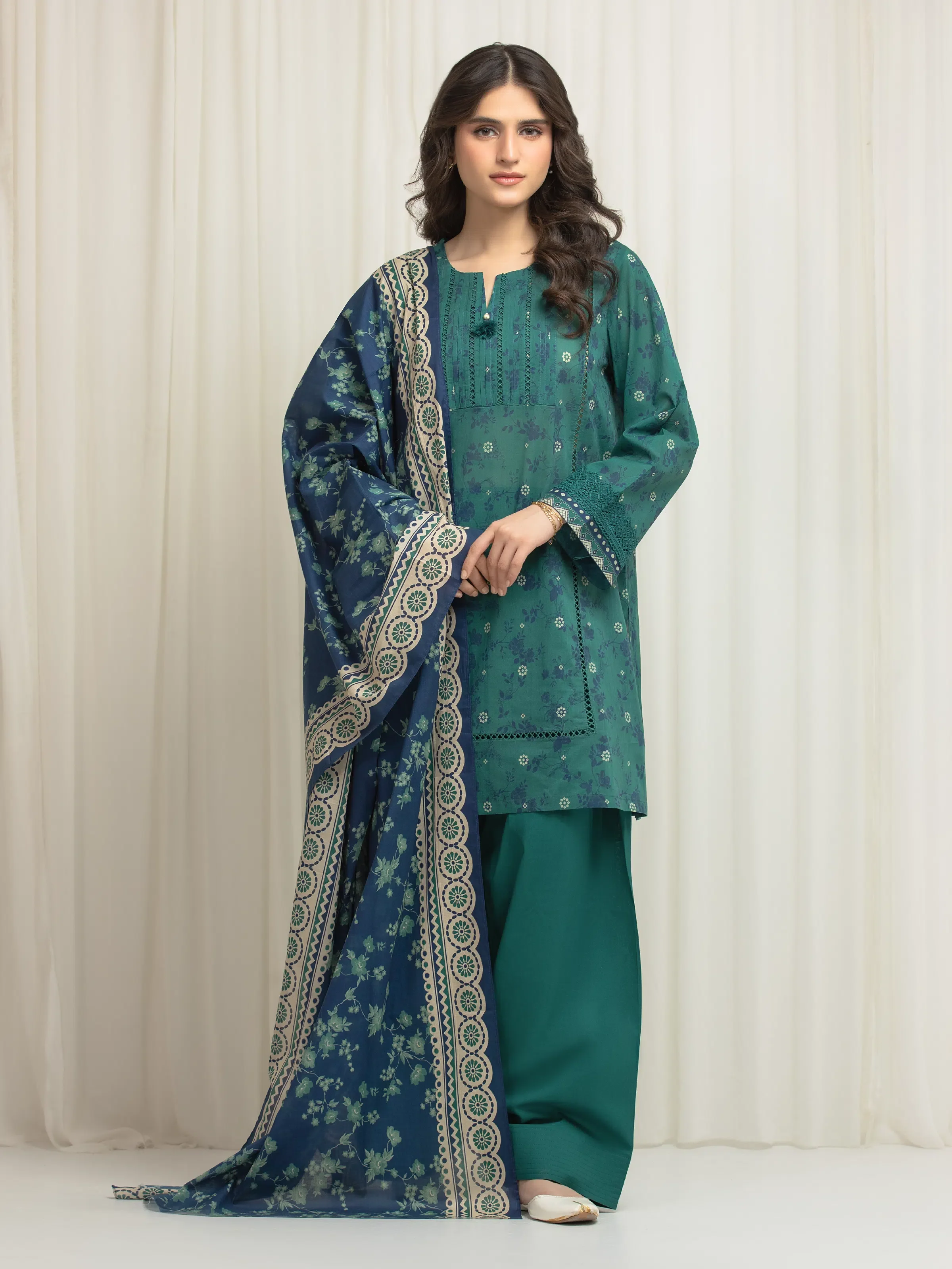 Unstitched Printed Lawn Suit - EWU6A1-36632-3P