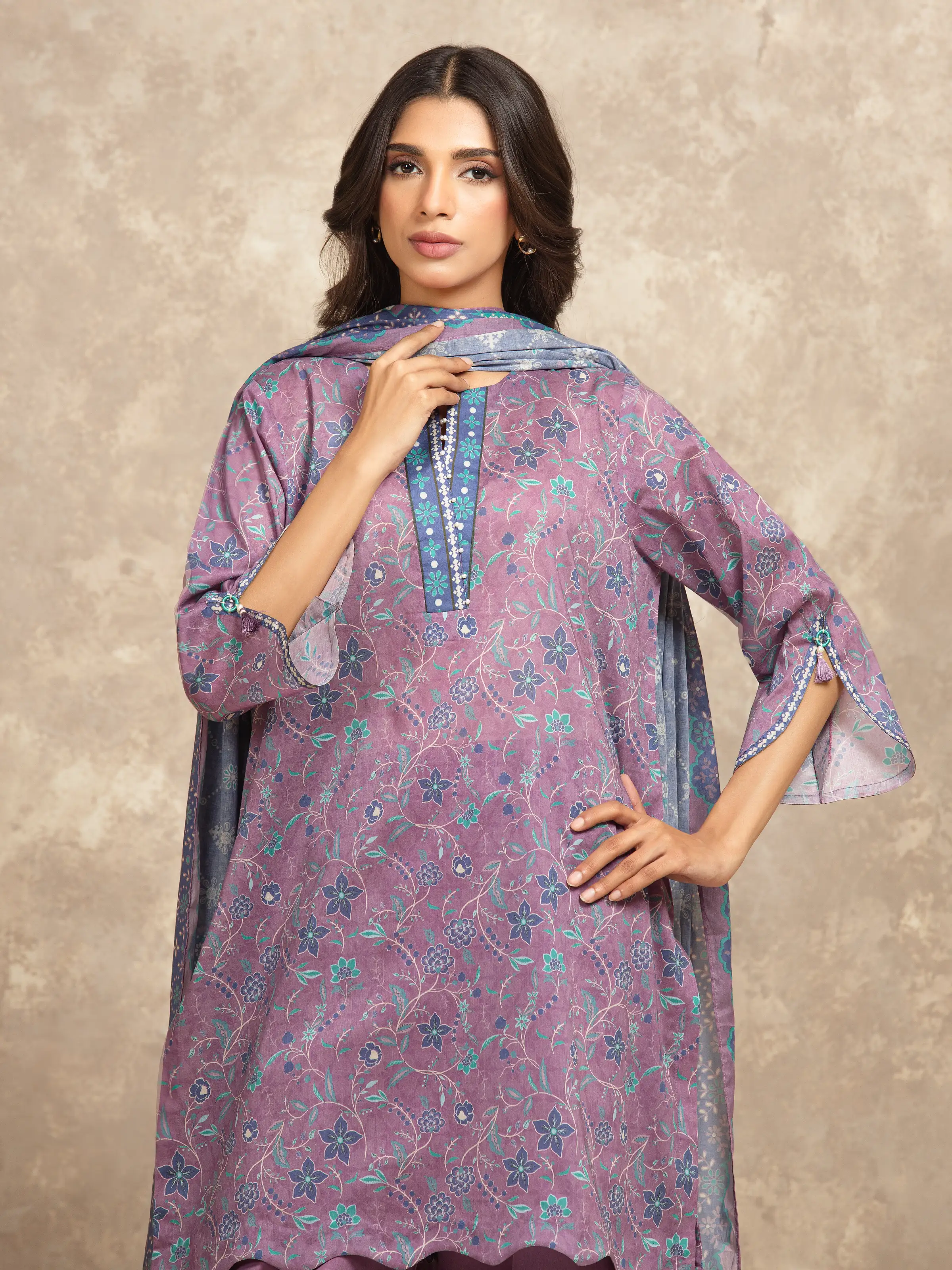 Unstitched Printed Khaddar Suit - EWU5A3-36033-3P - Image 2