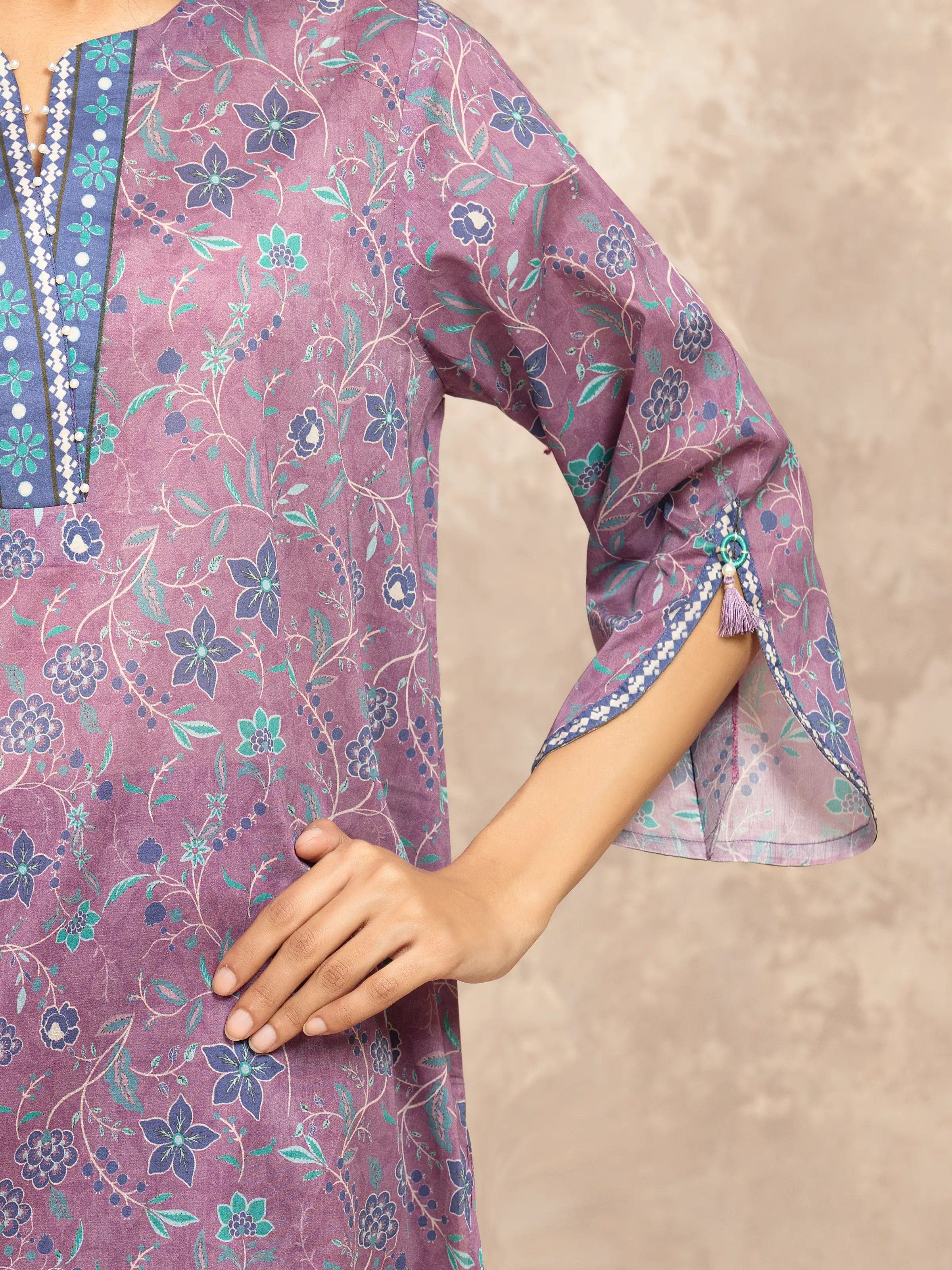 Unstitched Printed Khaddar Suit - EWU5A3-36033-3P - Image 4