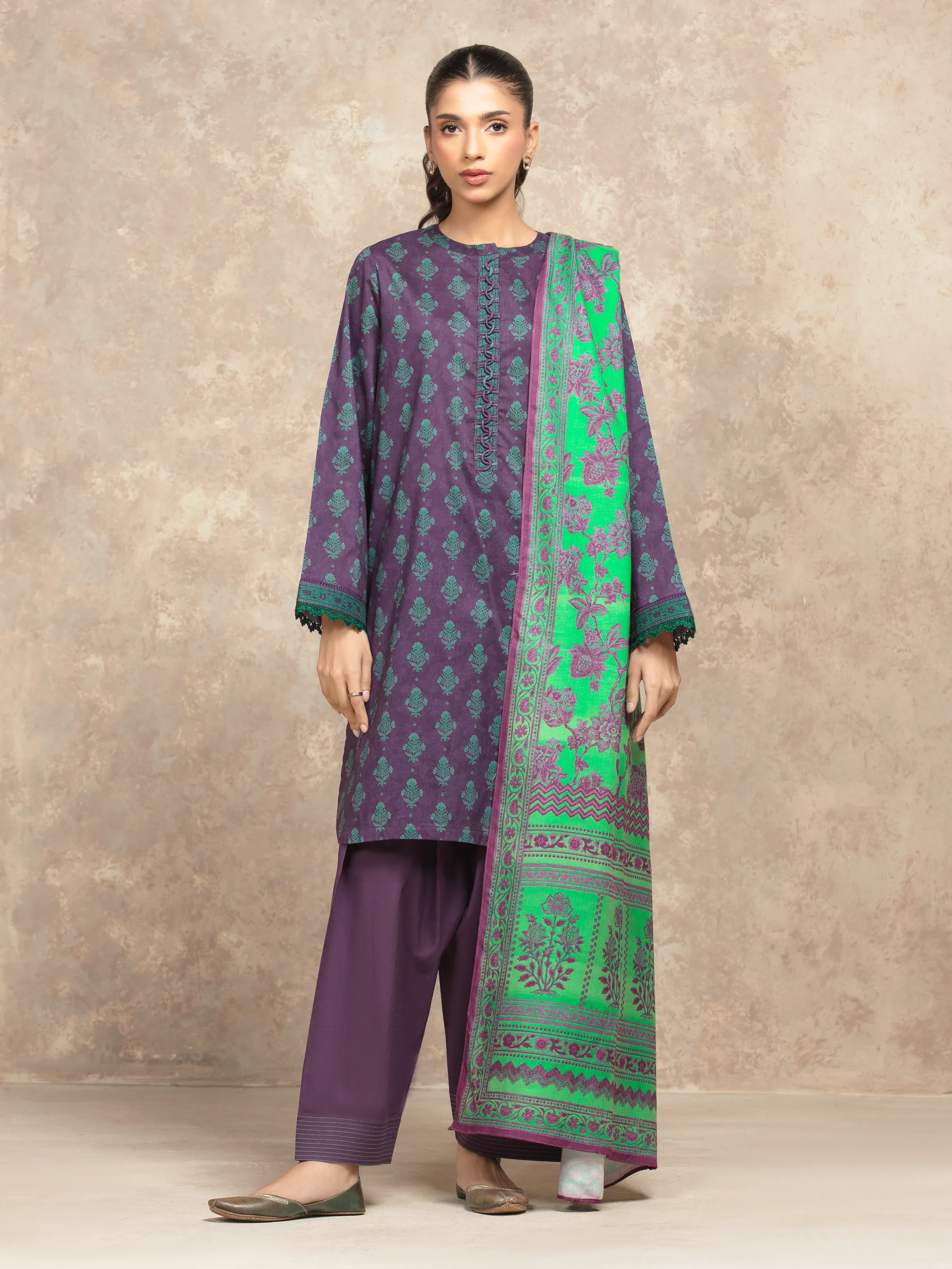 Unstitched Printed Khaddar Suit - EWU5M3-026-3P