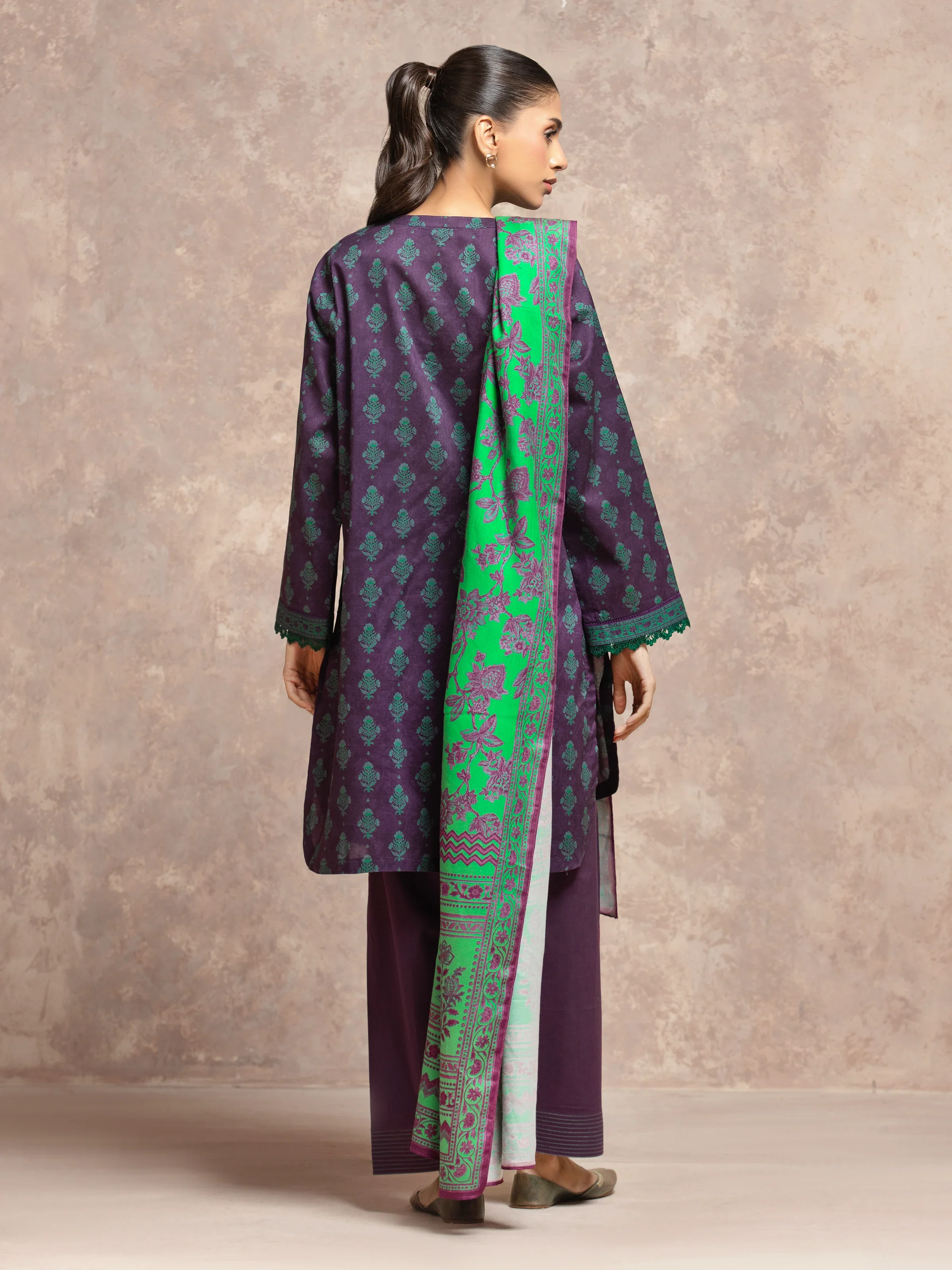Unstitched Printed Khaddar Suit - EWU5M3-026-3P - Image 6