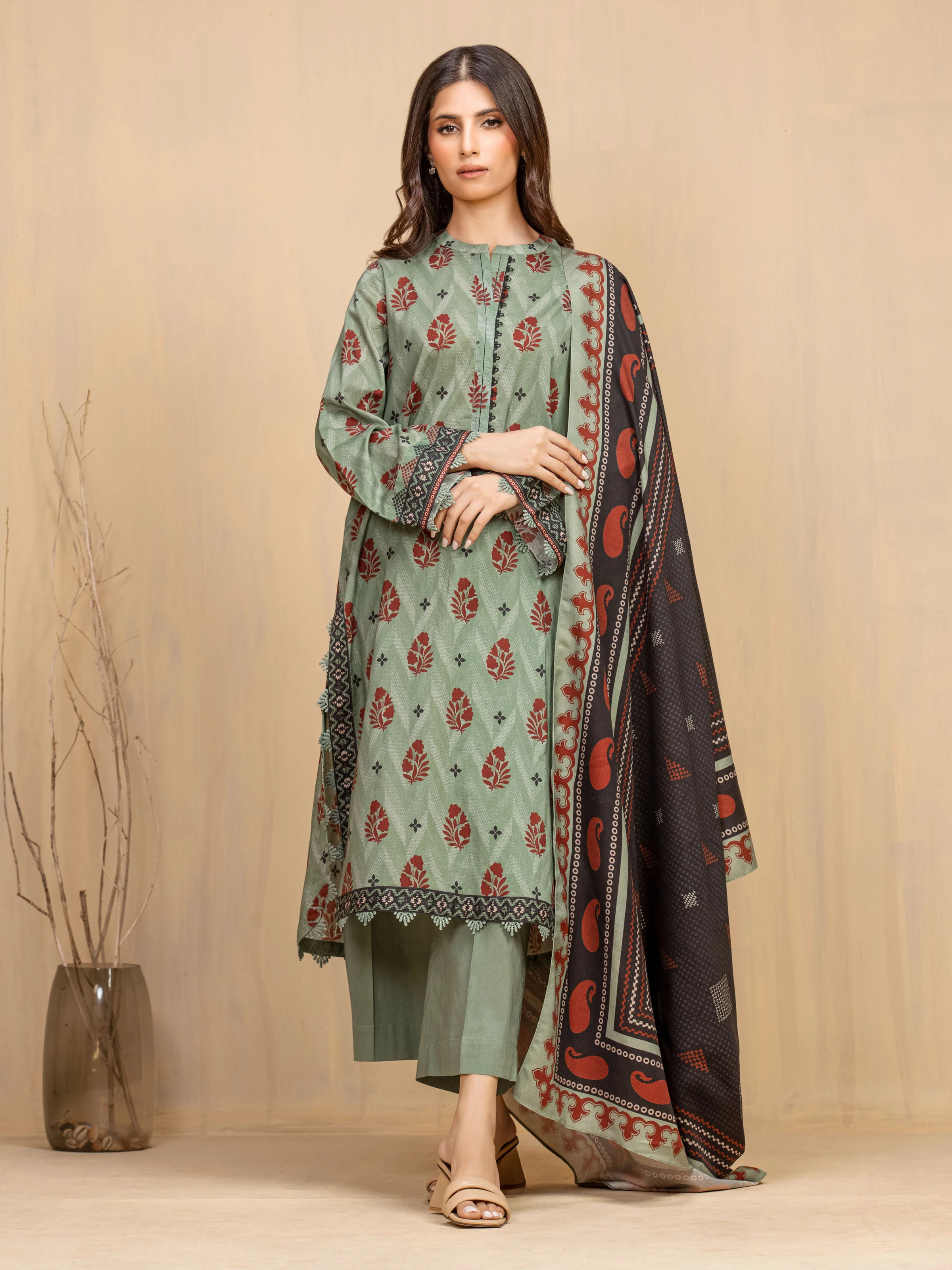 Unstitched Printed Khaddar Suit - EWU5M3-018-3P