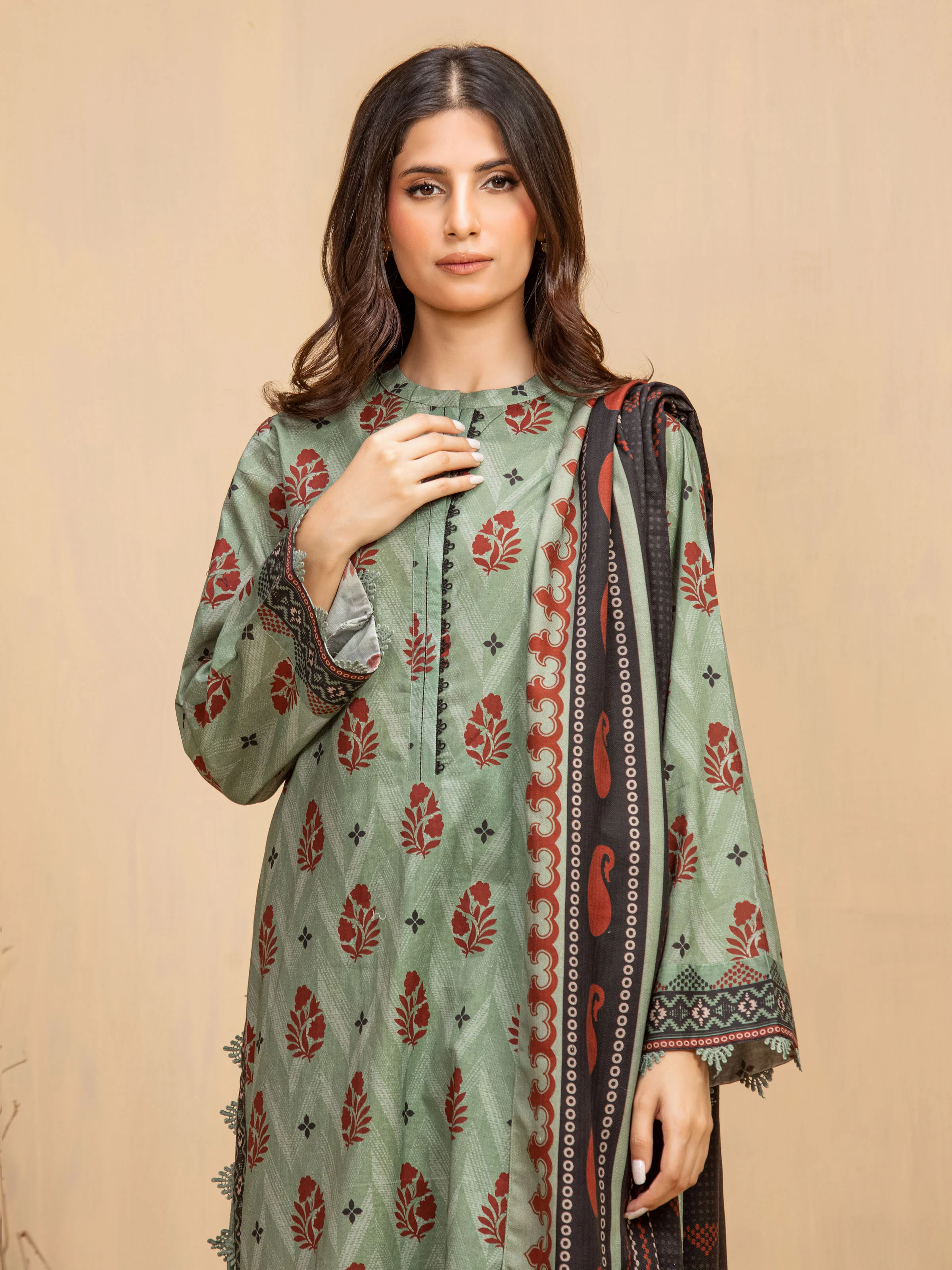 Unstitched Printed Khaddar Suit - EWU5M3-018-3P - Image 2