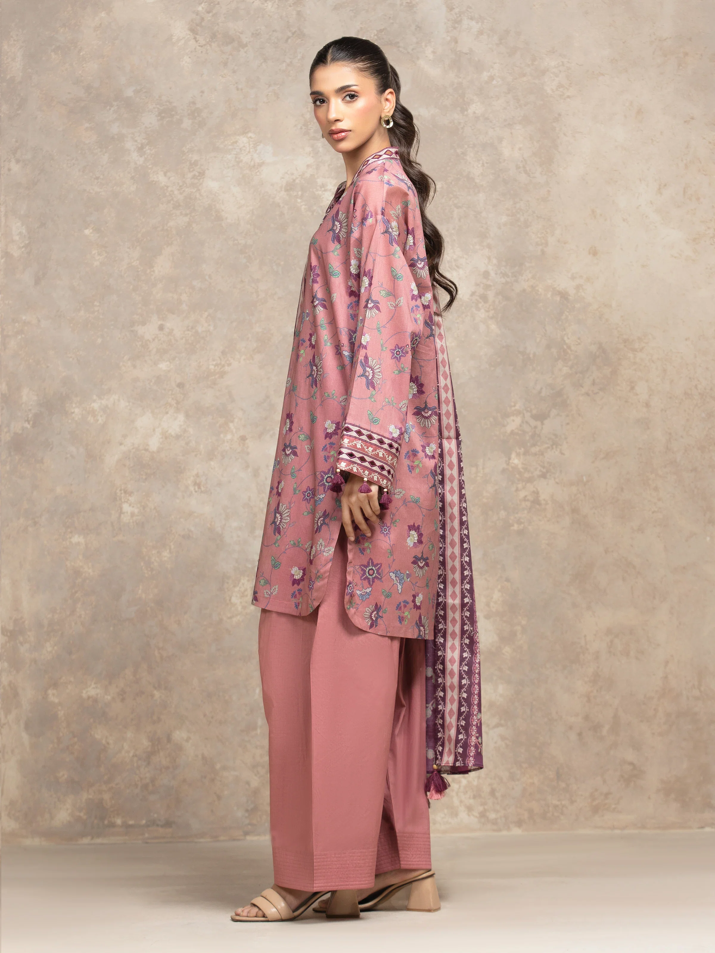 Unstitched Printed Khaddar Suit - EWU5A3-36027-3P - Image 5