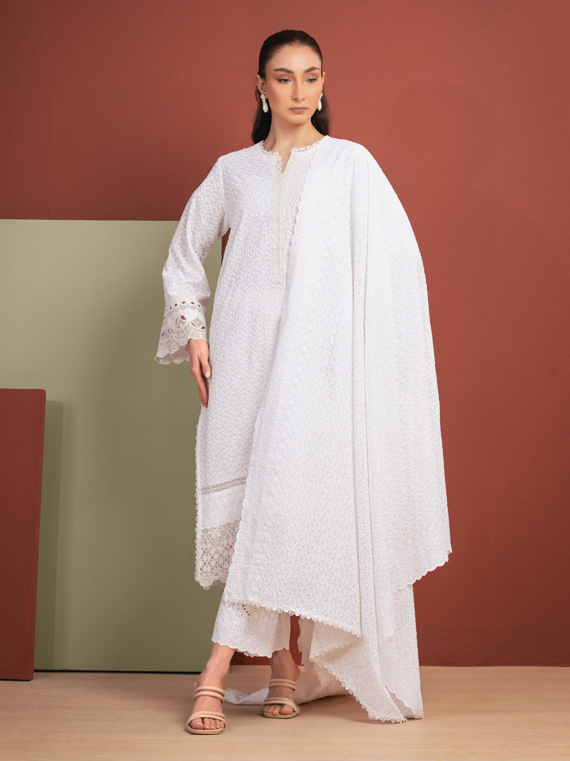 Unstitched Embroidered Cambric Suit - EWU5V2-31831A-3P