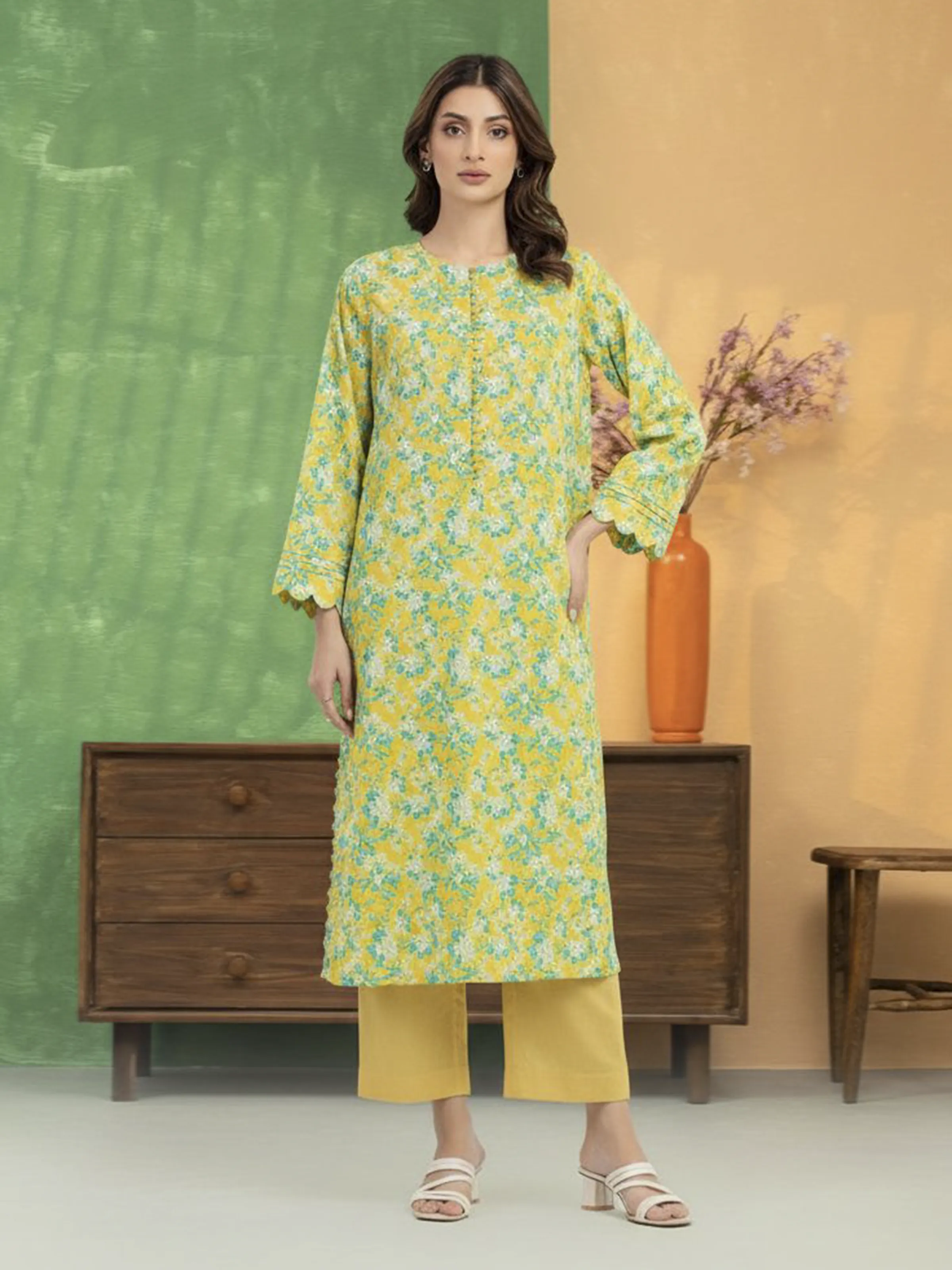 Unstitched Printed Lawn Shirt - EWU5A1-35699S